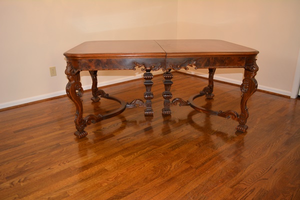 Batesville Cabinet Co. Baroque Italian Style Dining Room Table, Circa 1930s