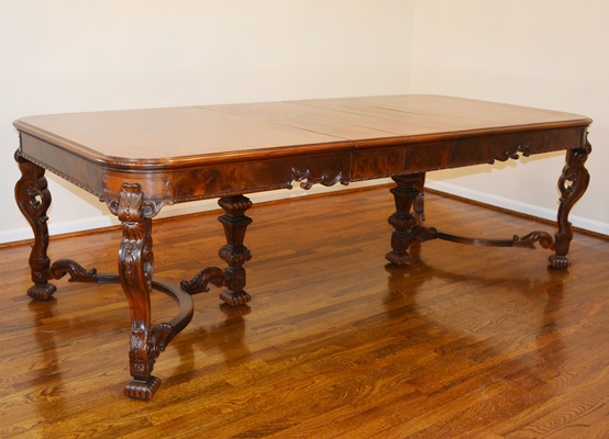 Batesville Cabinet Co. Baroque Italian Style Dining Room Table, Circa 1930s