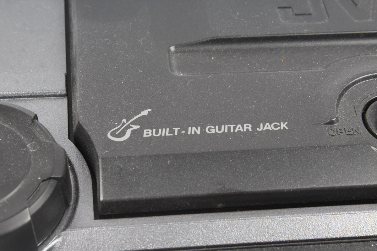 JVC Powered Woofer CD System RV-NB70