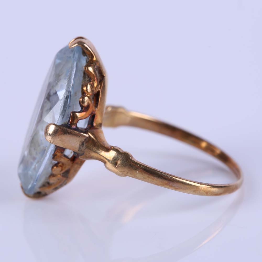 Vintage 14K Yellow Gold and 6.30 CT Synthetic Blue Spinel Cocktail Ring