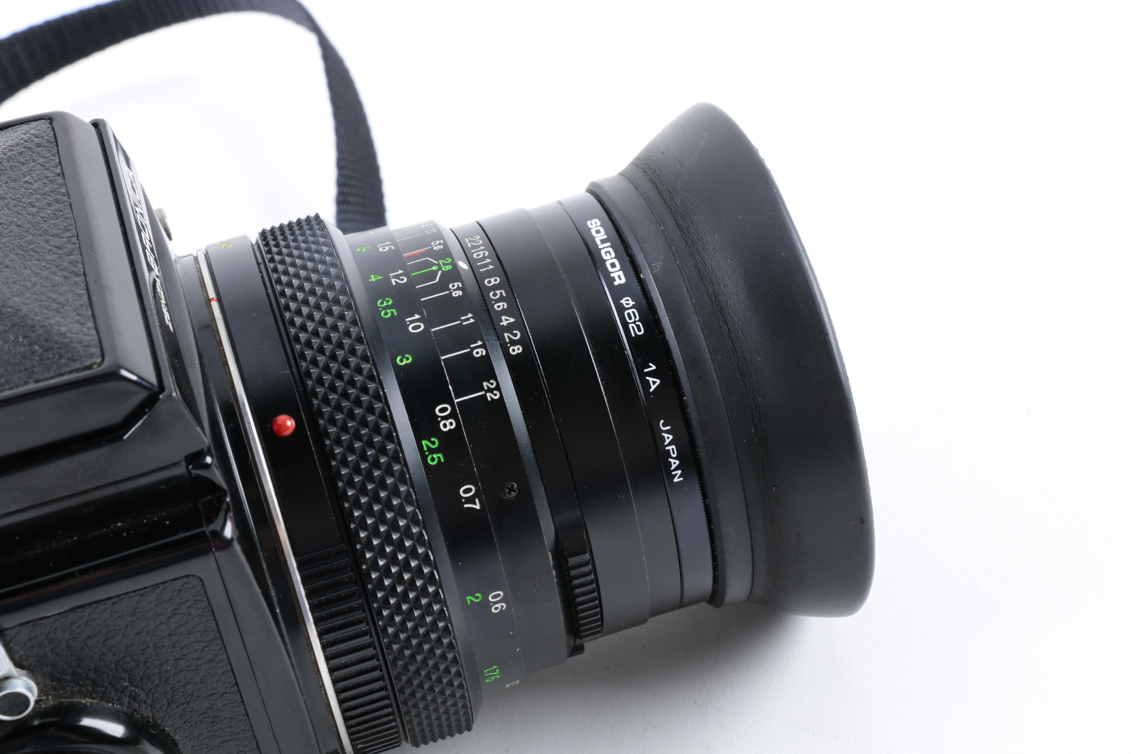 Zenza Bronica ETRS AE-II Finder E Camera