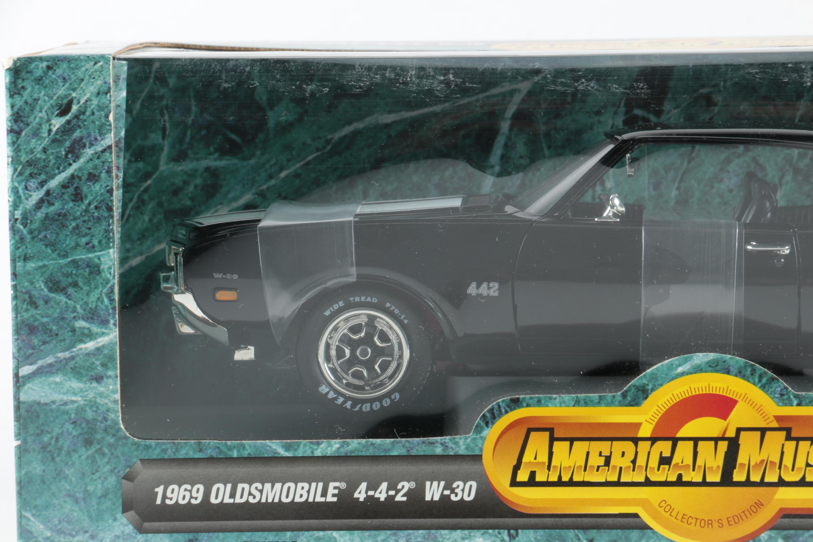 ERTL Collectibles American Muscle 1/18 Scale Die-Cast Cars