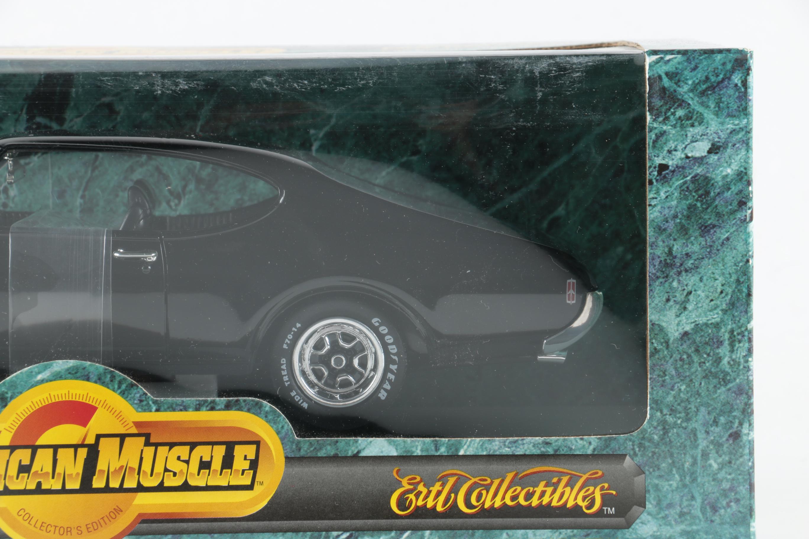 ERTL Collectibles American Muscle 1/18 Scale Die-Cast Cars