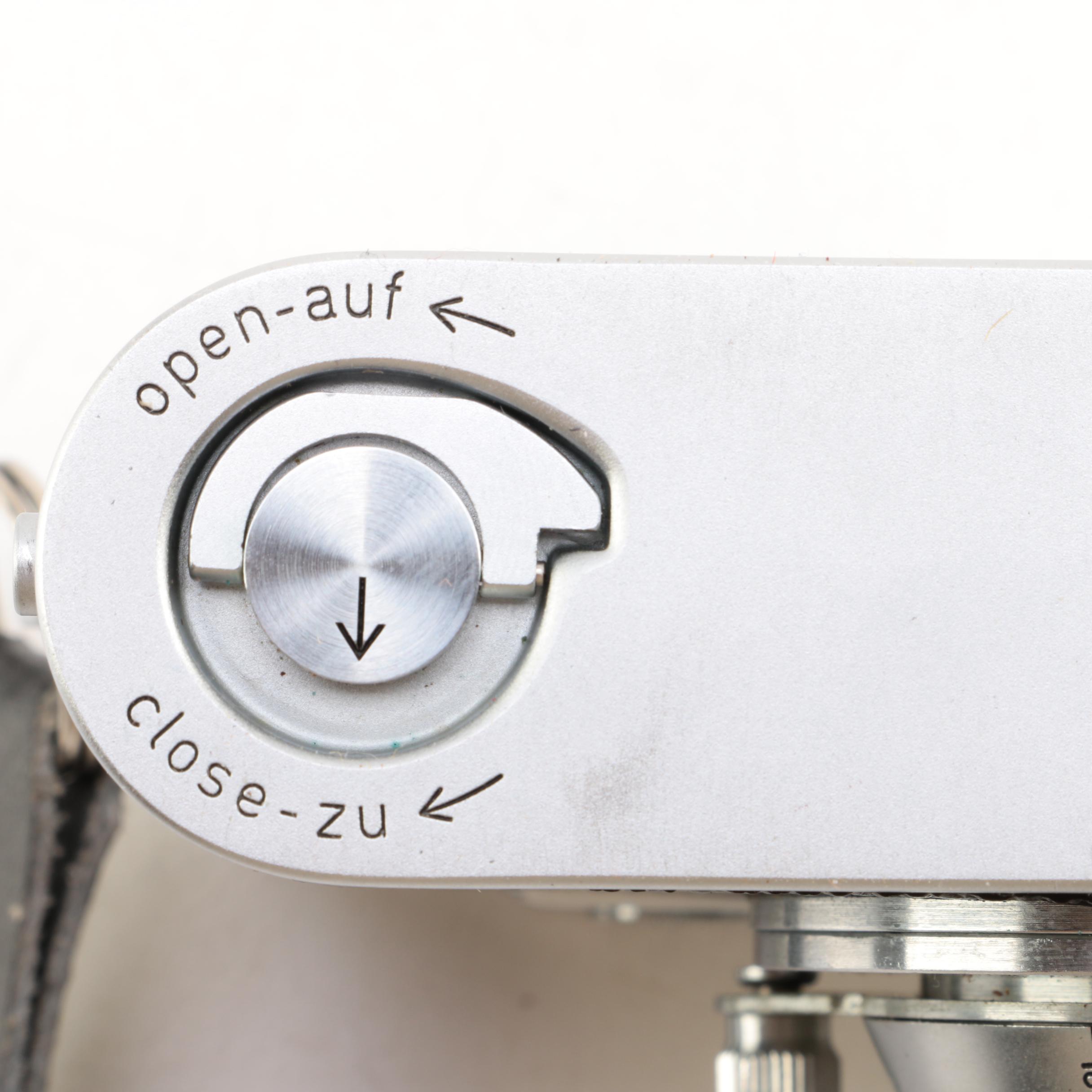 Leica DBP Camera with Lens