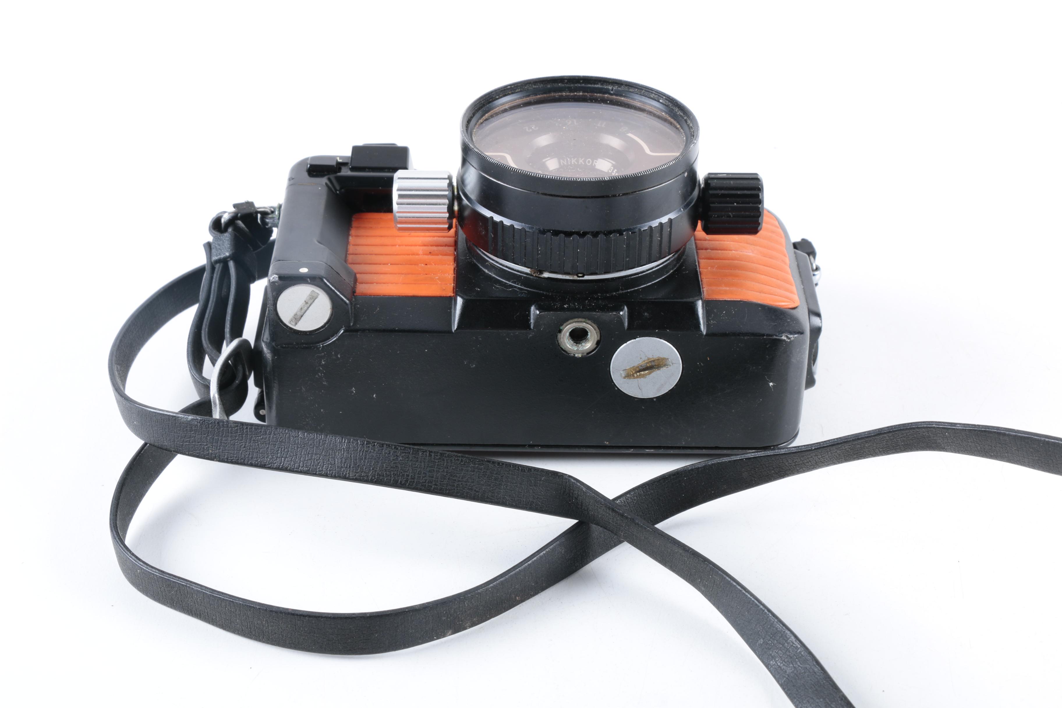 Nikon Nikonos-V Camera