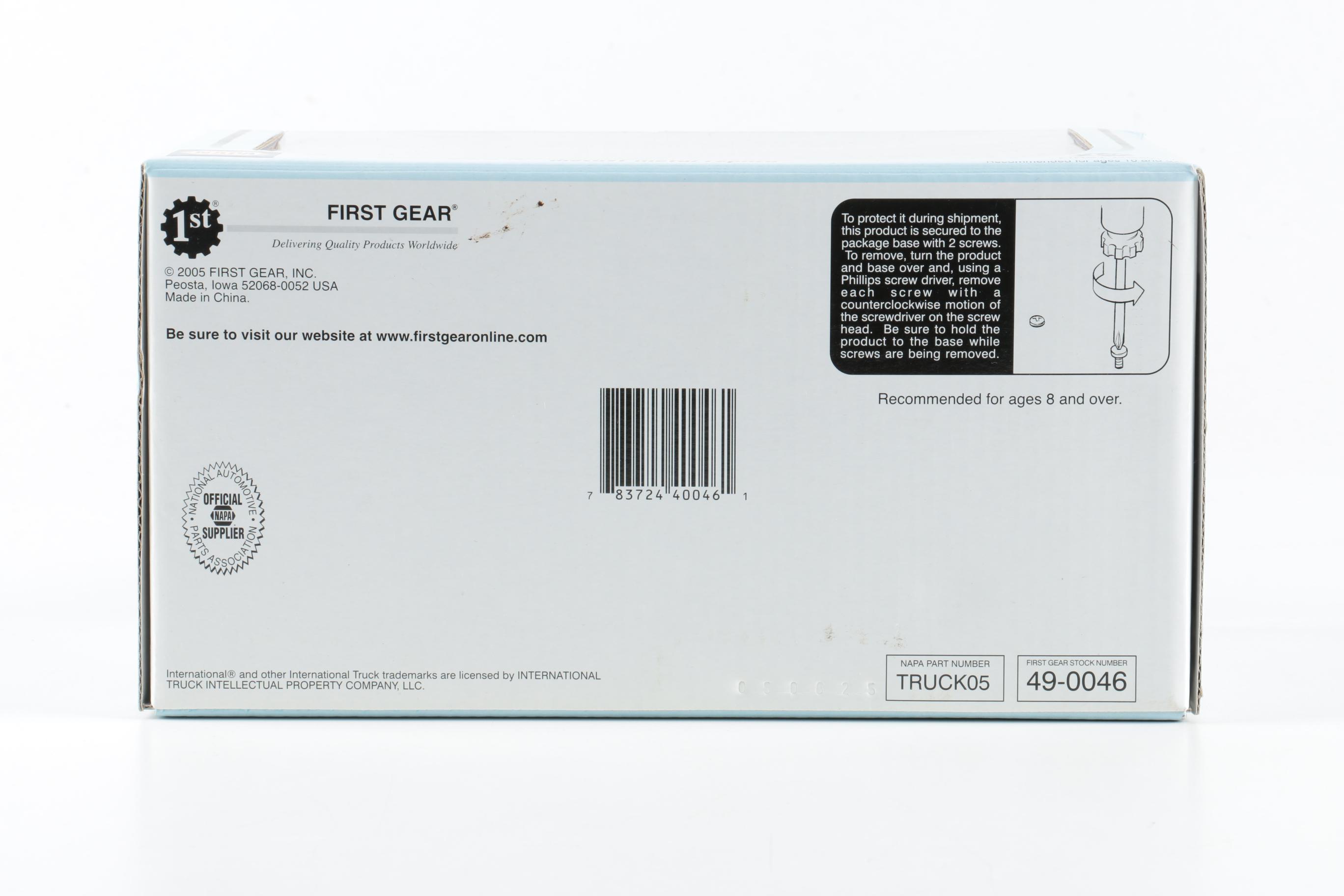 NAPA Die-Cast Vintage Vans