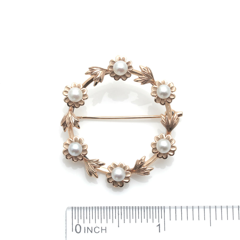 Mikimoto 14K Yellow Gold Pearl Wreath Brooch
