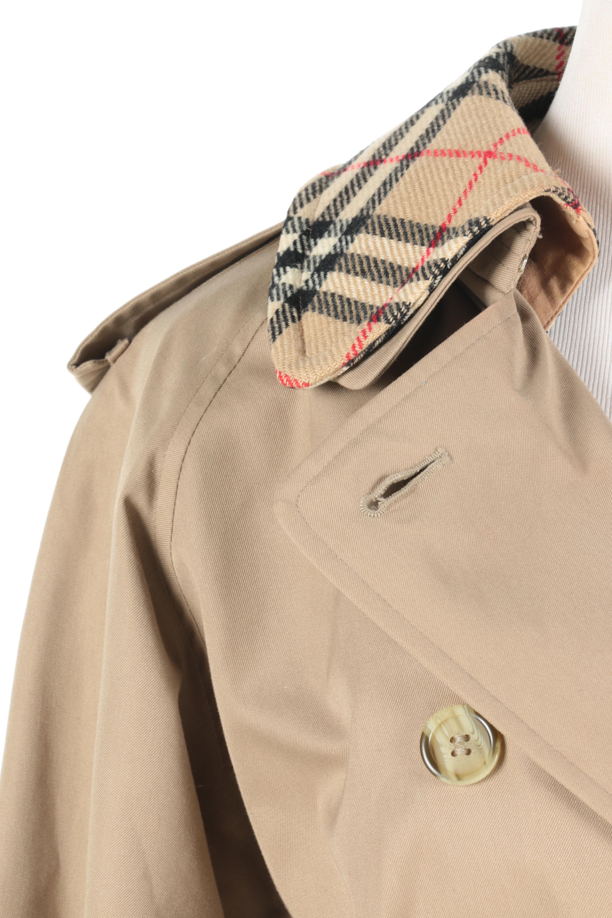 Women's Burberry Trench Coat