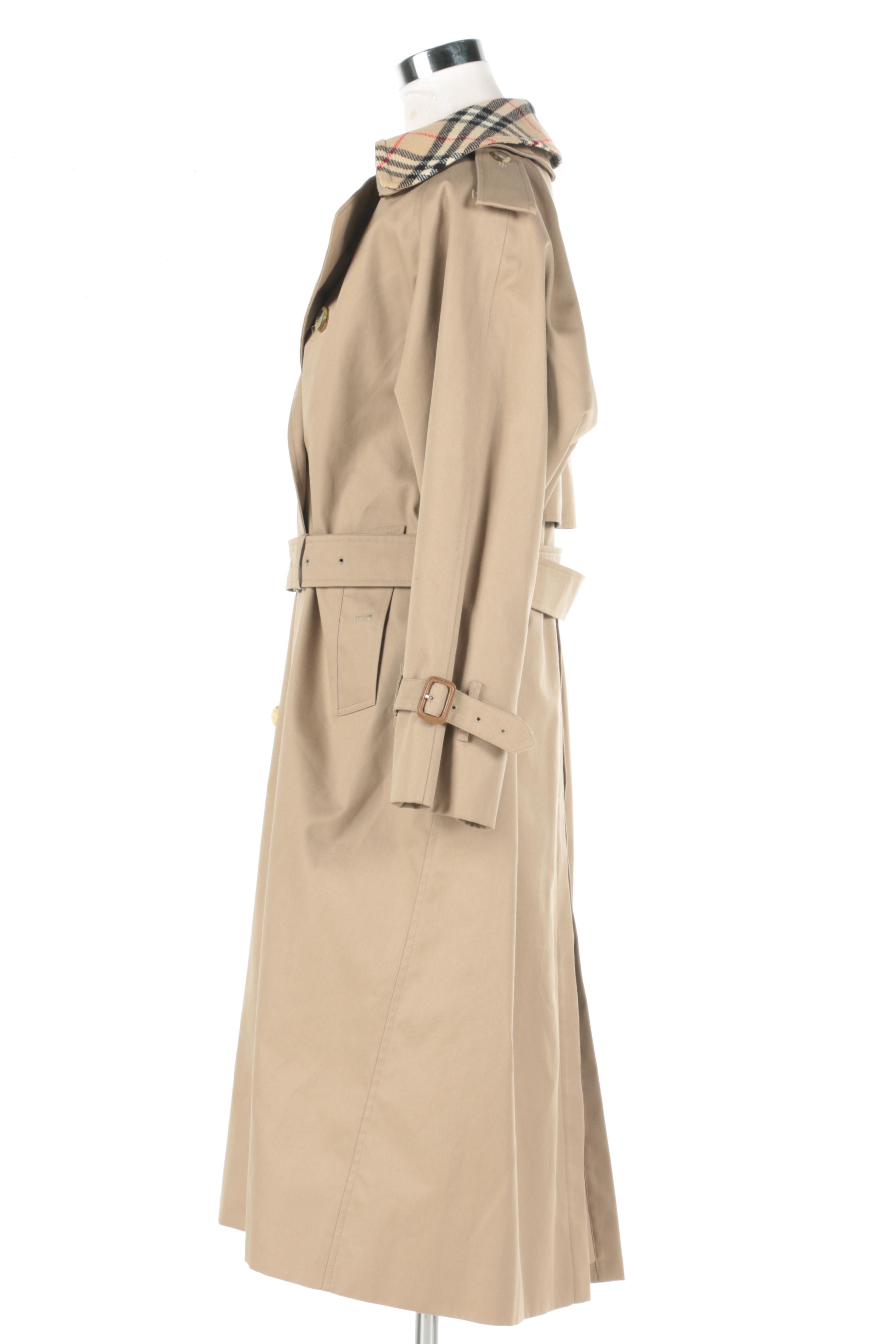Women's Burberry Trench Coat