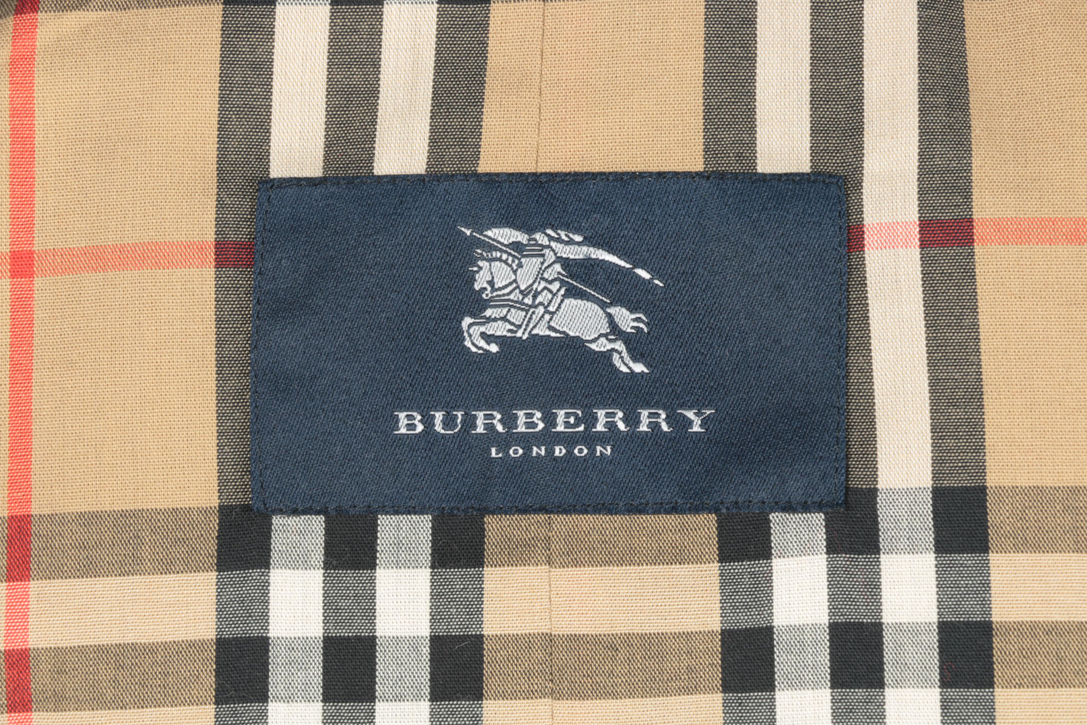 Women's Burberry Trench Coat
