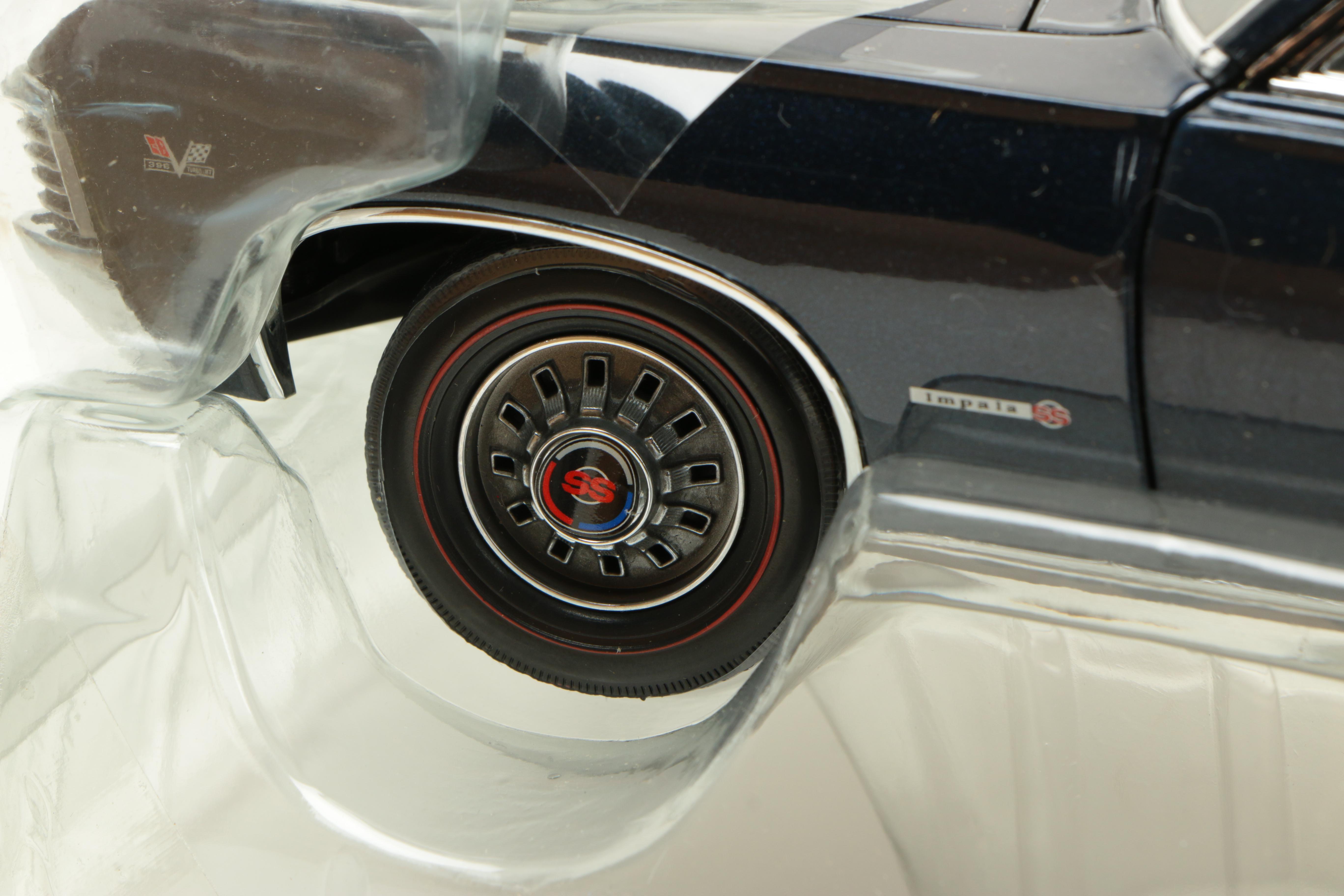 Racing Champions 1967 Chevrolet Impala SS396 Die-Cast Cars