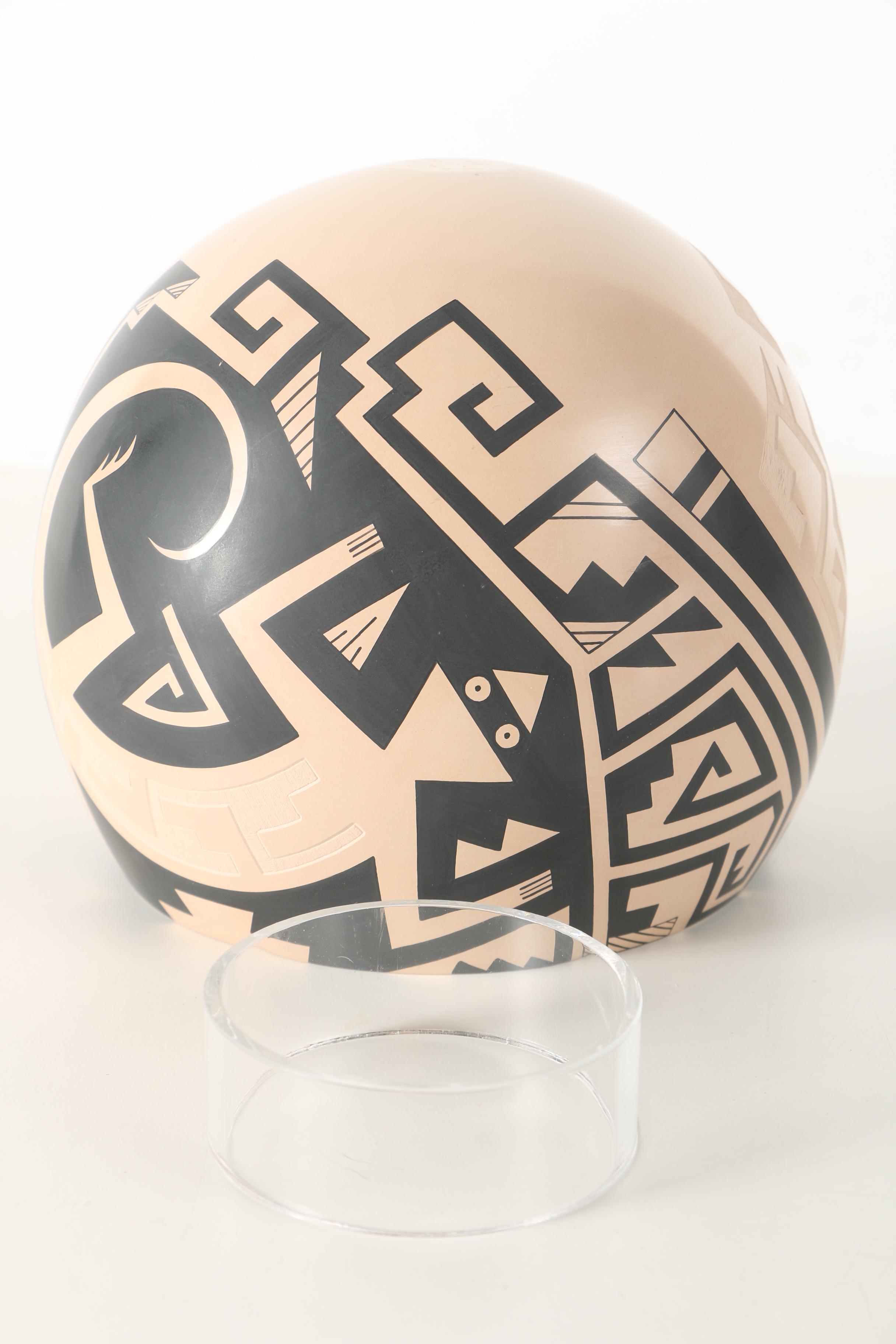 Signed Luis Armando Mora Mata Ortiz Pottery Bowl