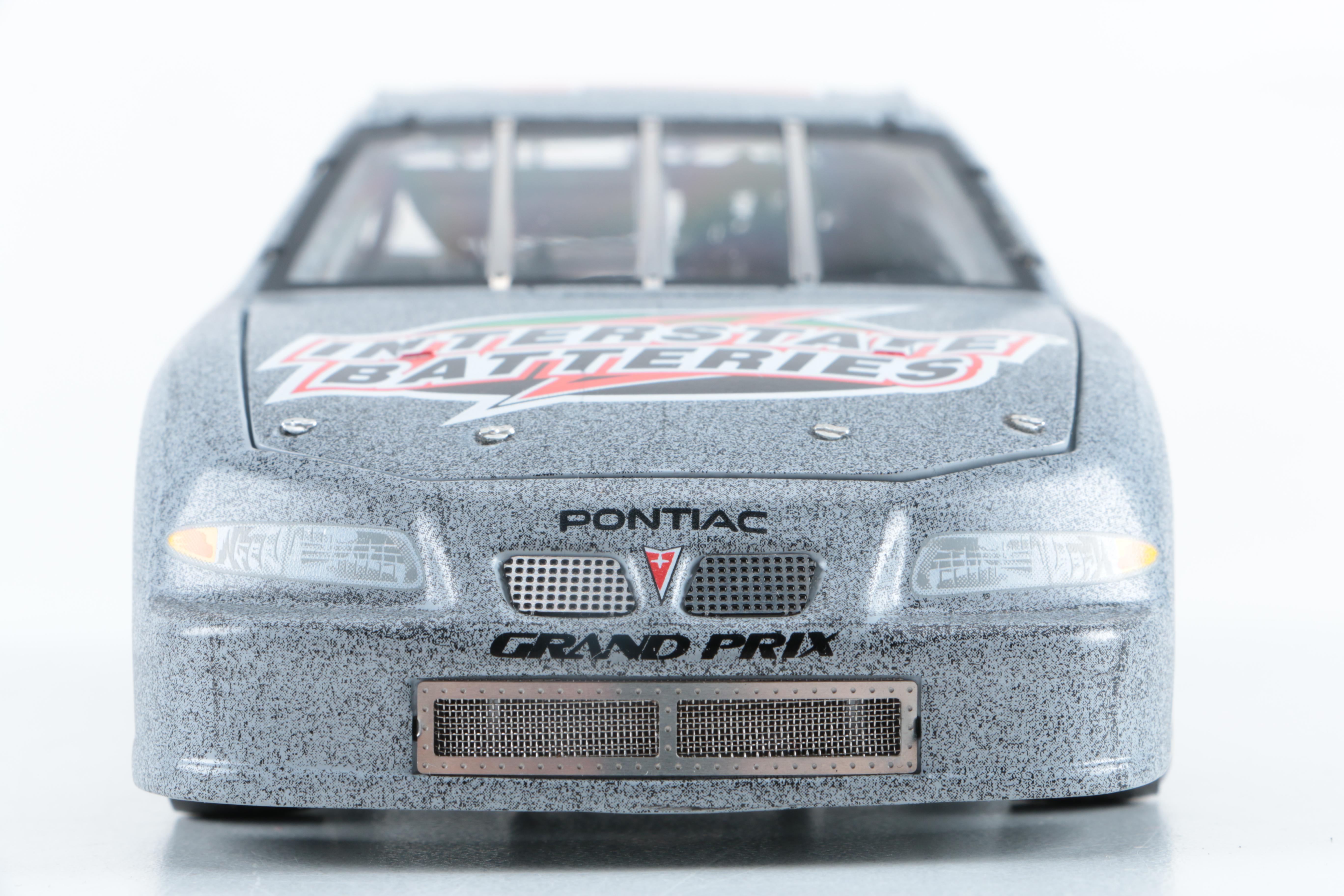 Monogram 1:24 Racing Model Car Kits and Action 1:24 Die Cast Cars