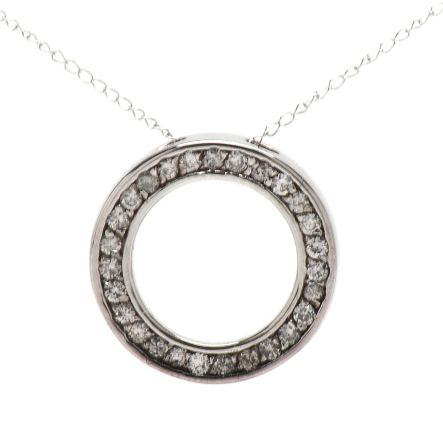 14K White Gold Diamond Circle Pendant Necklace