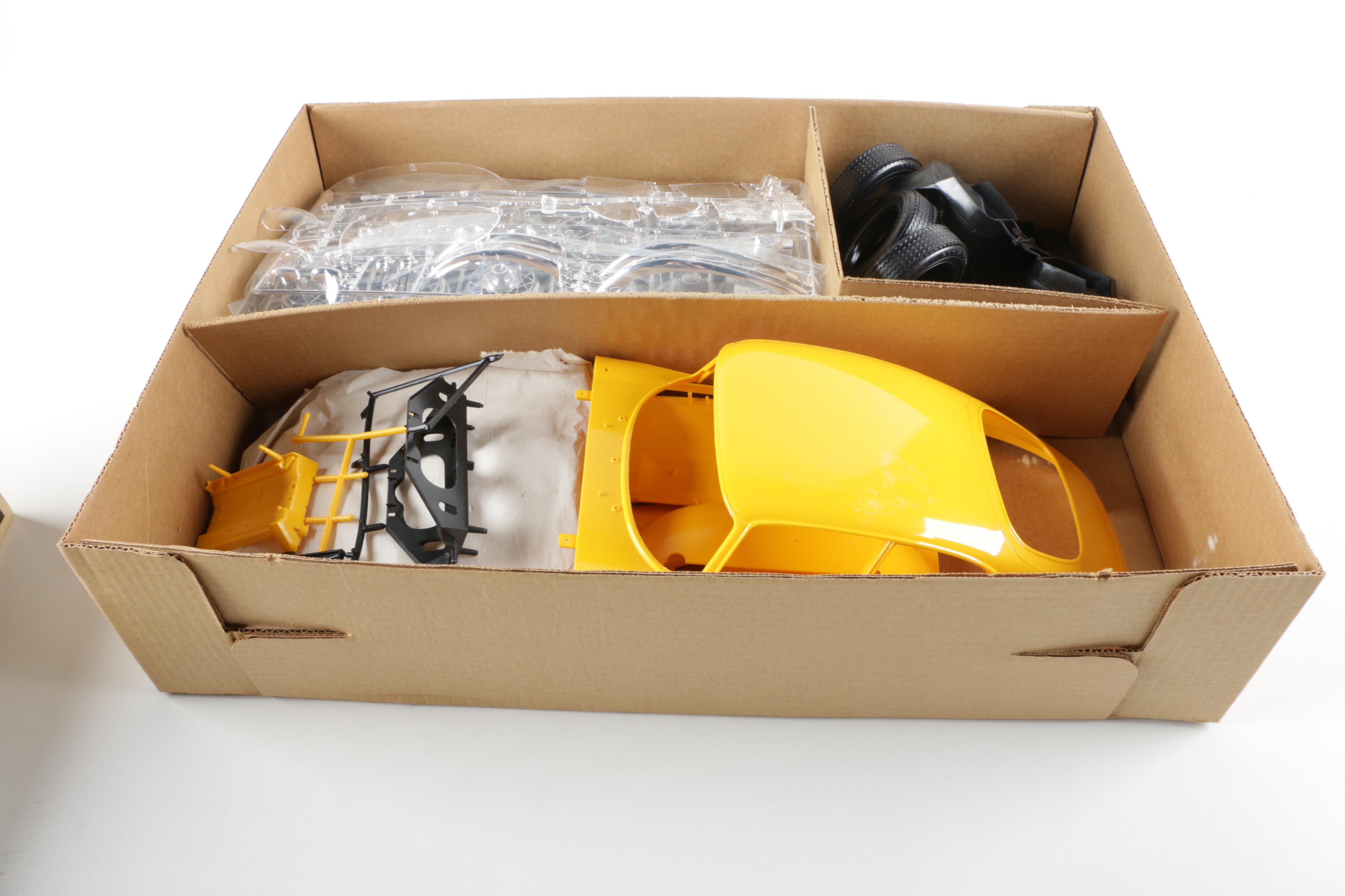 1976 Monogram Jaguar XK-E 1:8 Scale Model Kit