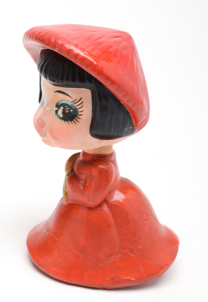 1960s Asian "Kiss Me" Bobbleheads