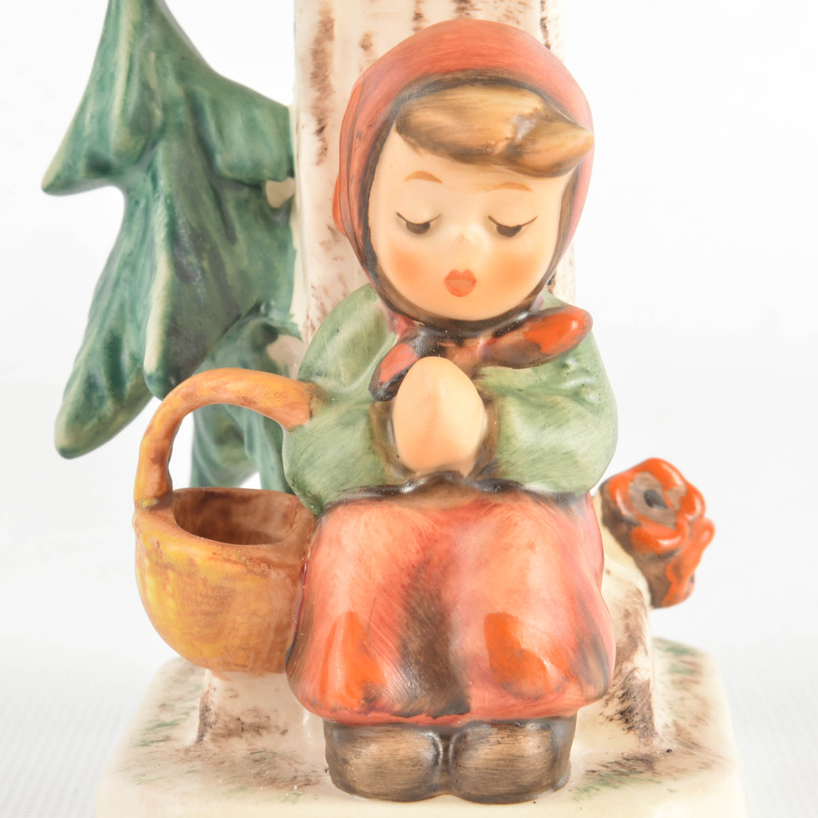 Goebel Hummel "Worship Am Wegesrand" Figurine
