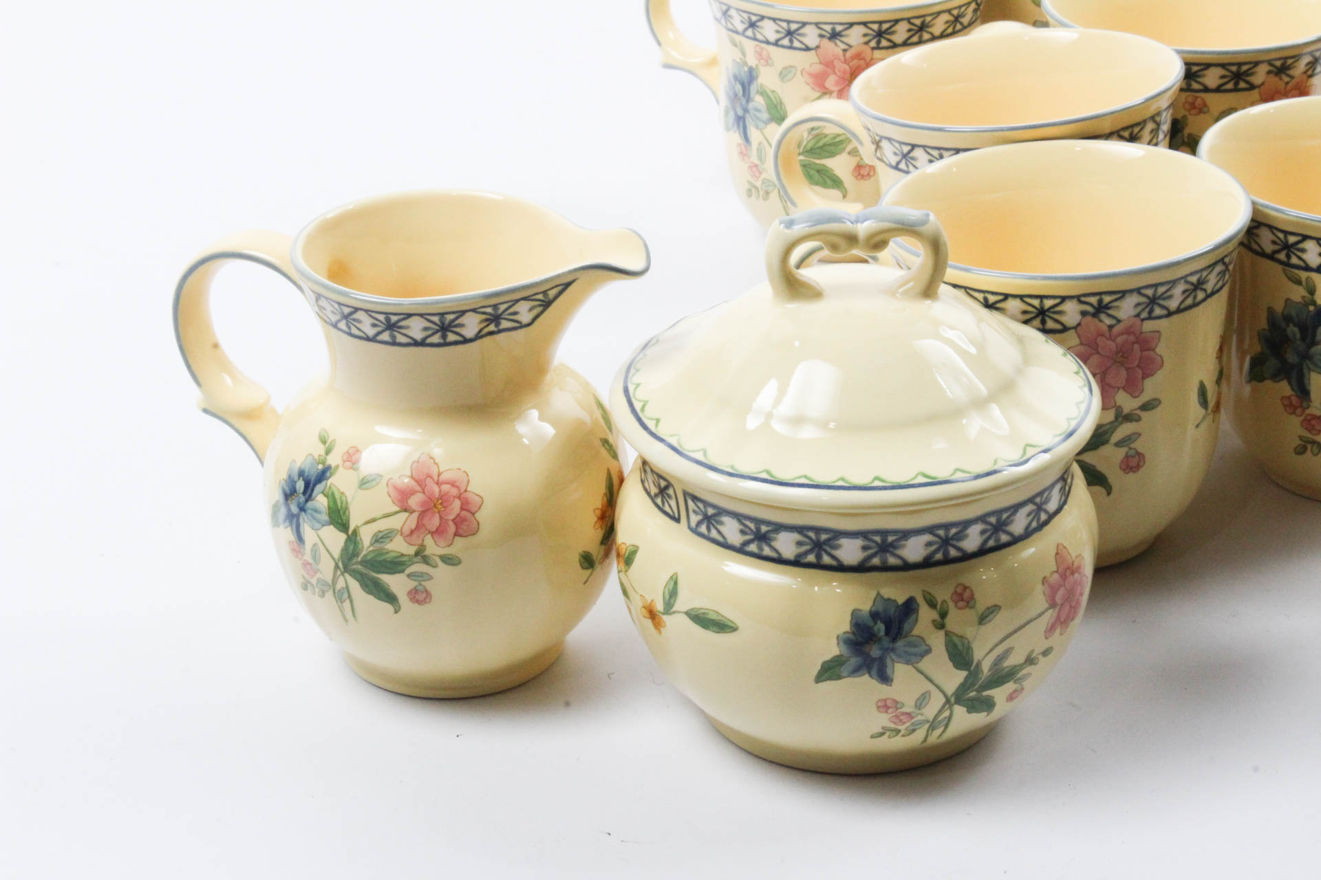 Mikasa Country Classics "Le Jardin" Dinnerware