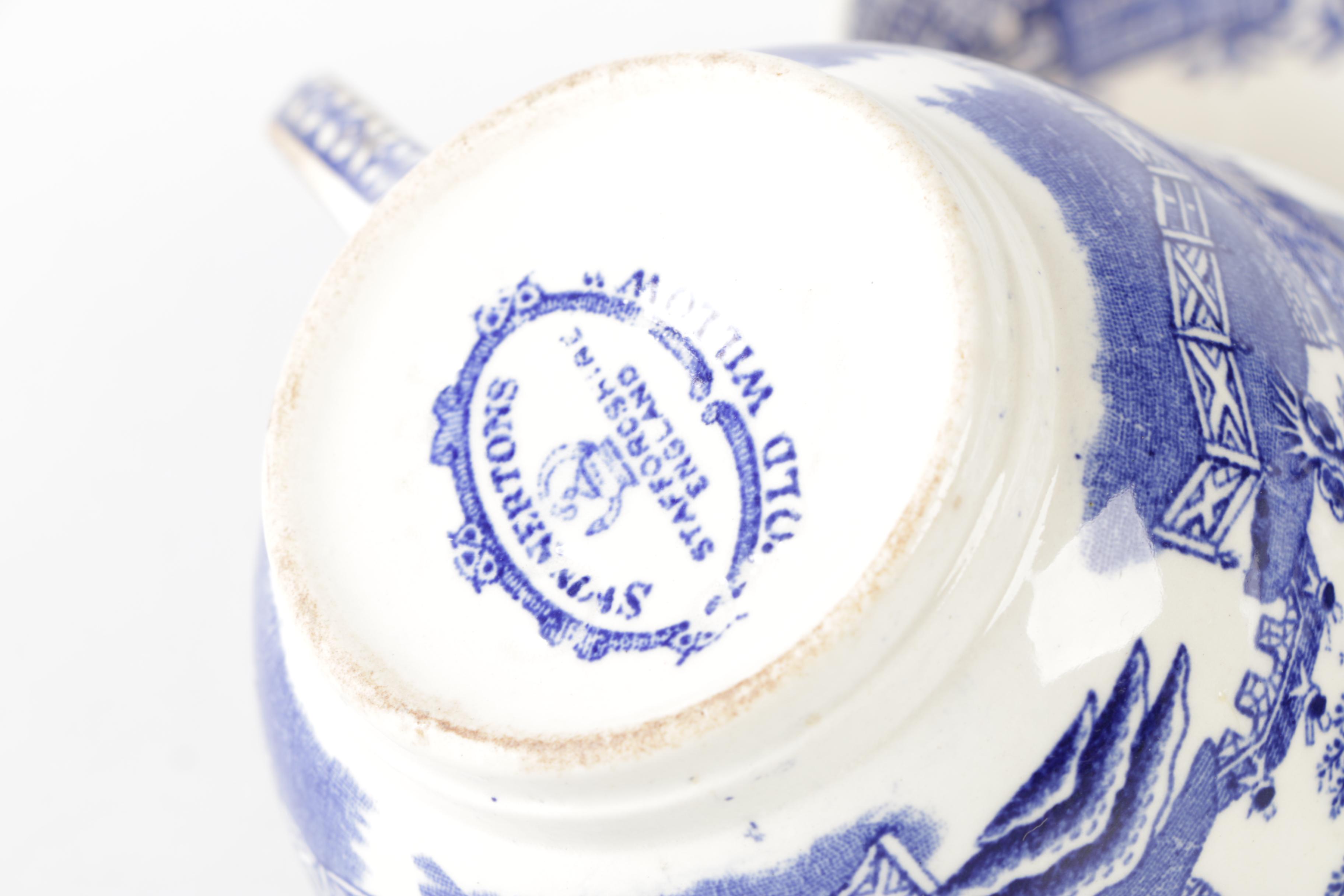 Vintage Post WWII Tea Tableware Including Willoware