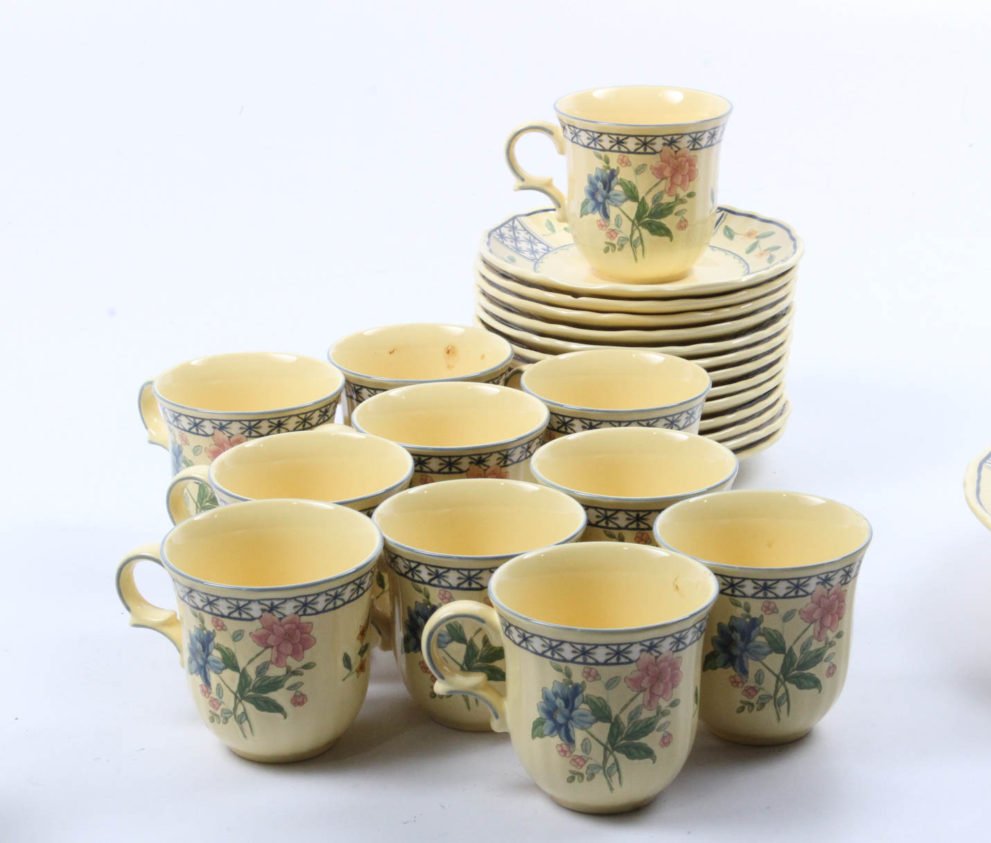 Mikasa Country Classics "Le Jardin" Dinnerware