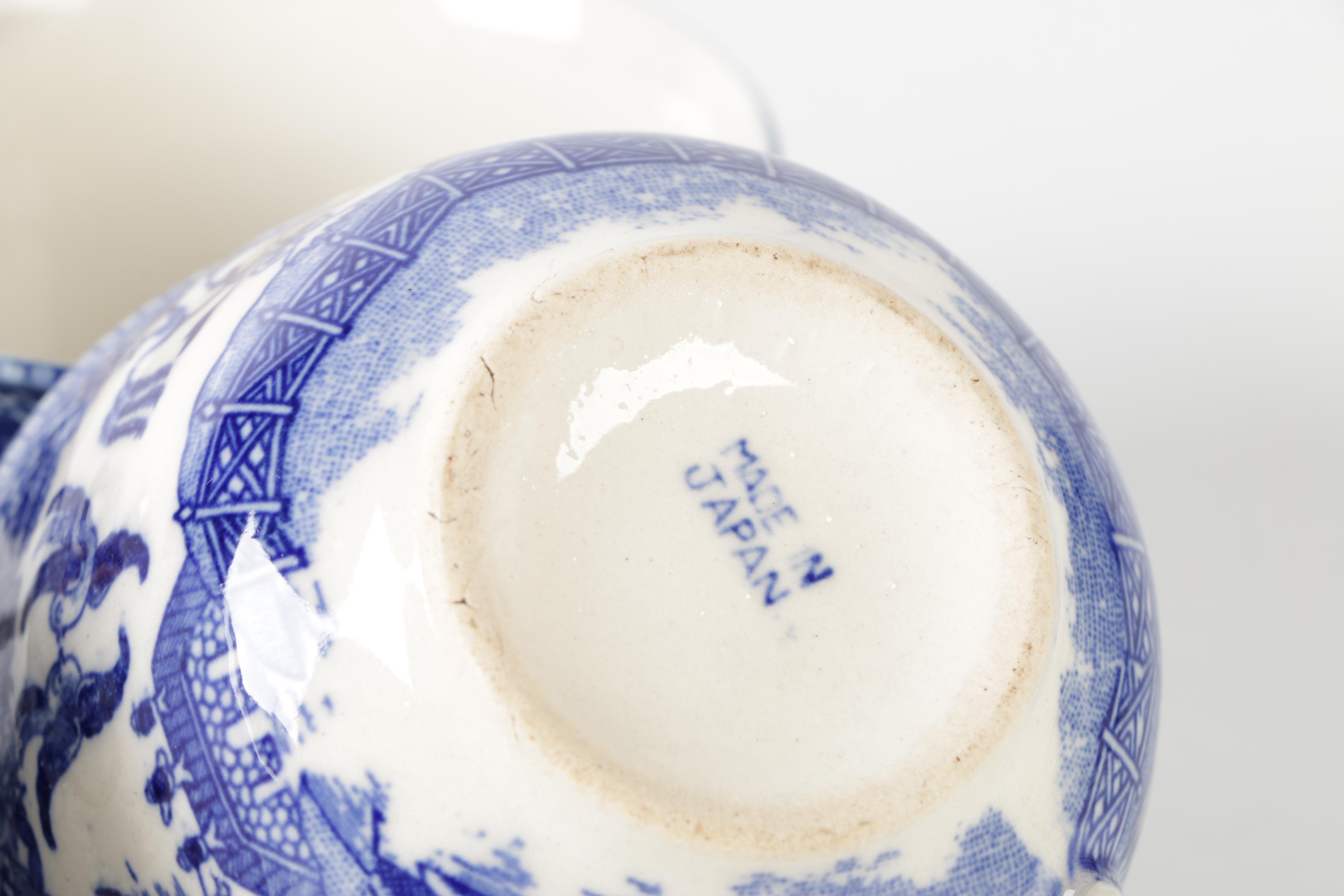 Vintage Post WWII Tea Tableware Including Willoware