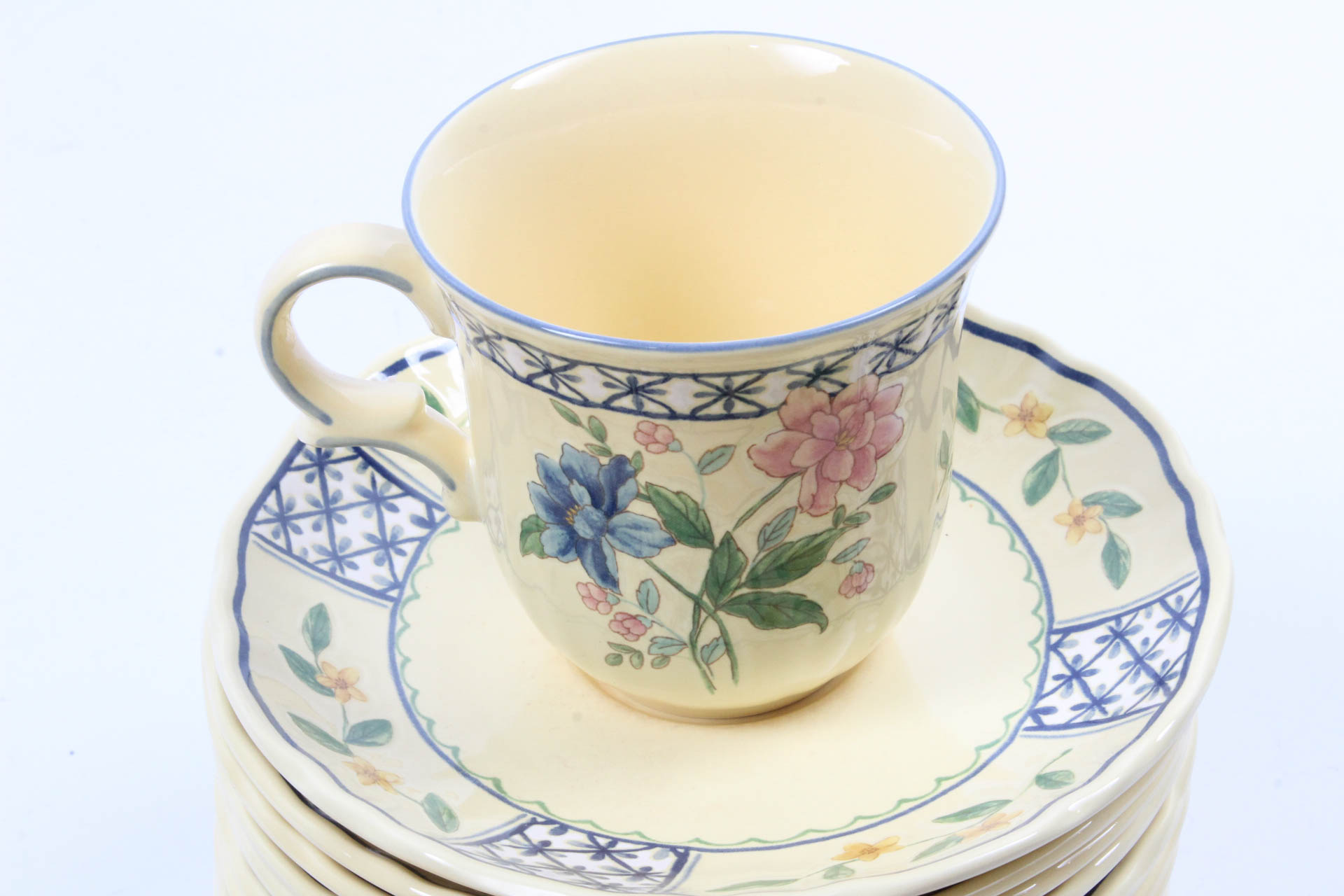 Mikasa Country Classics "Le Jardin" Dinnerware