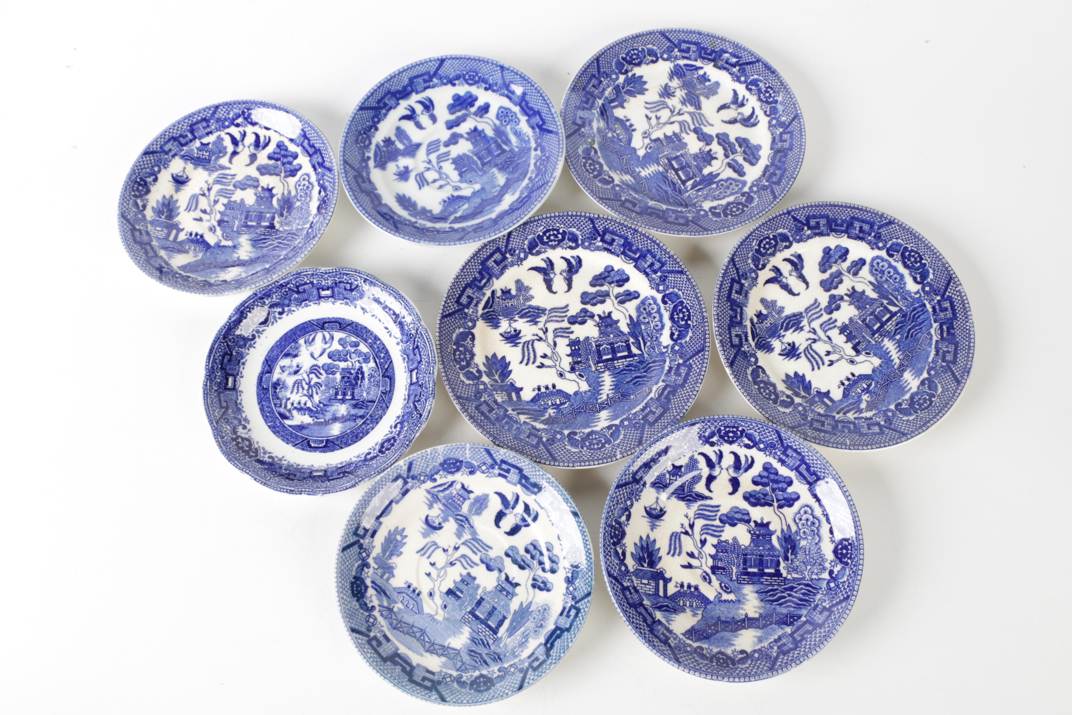 Vintage Post WWII Tea Tableware Including Willoware