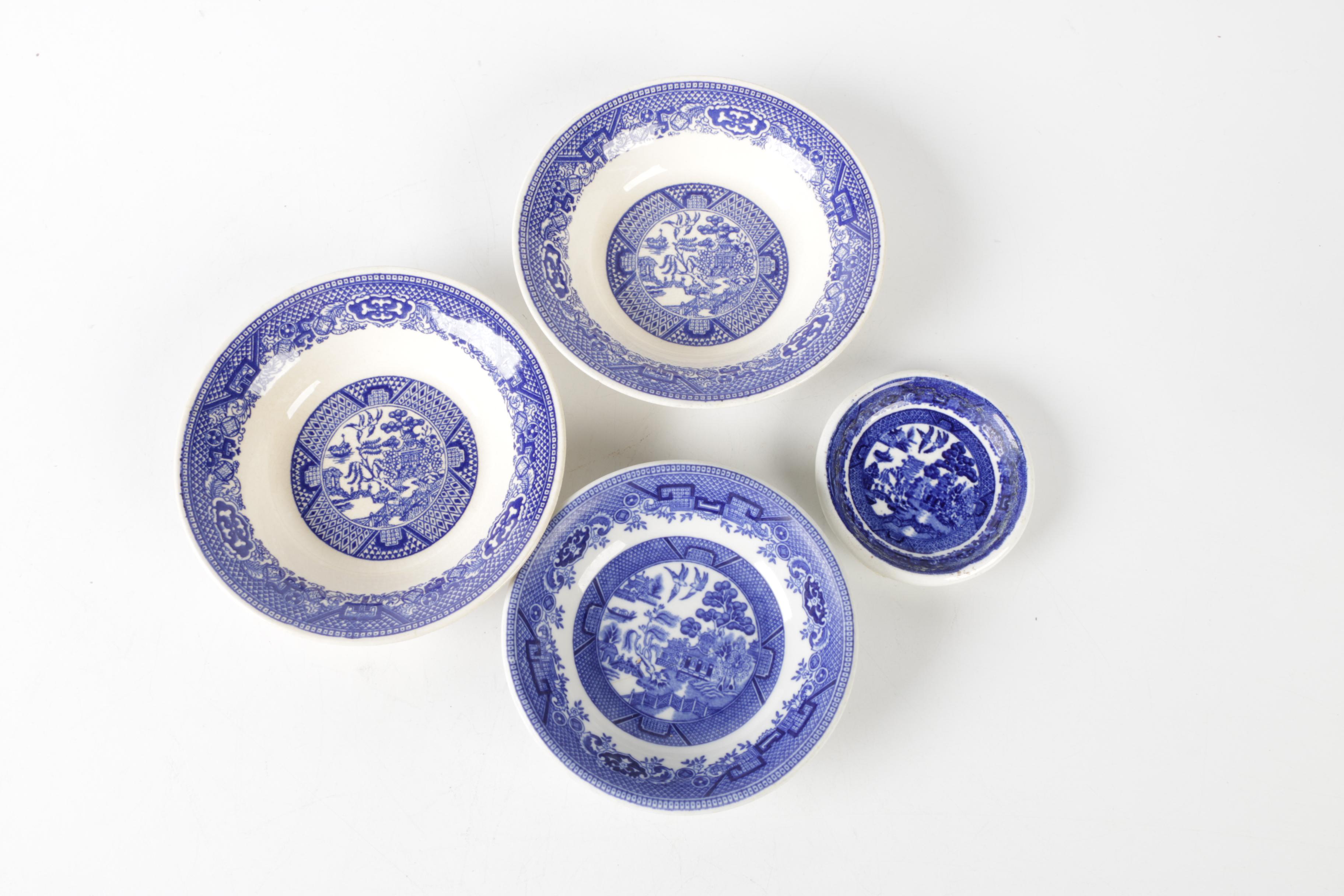 Vintage Post WWII Tea Tableware Including Willoware