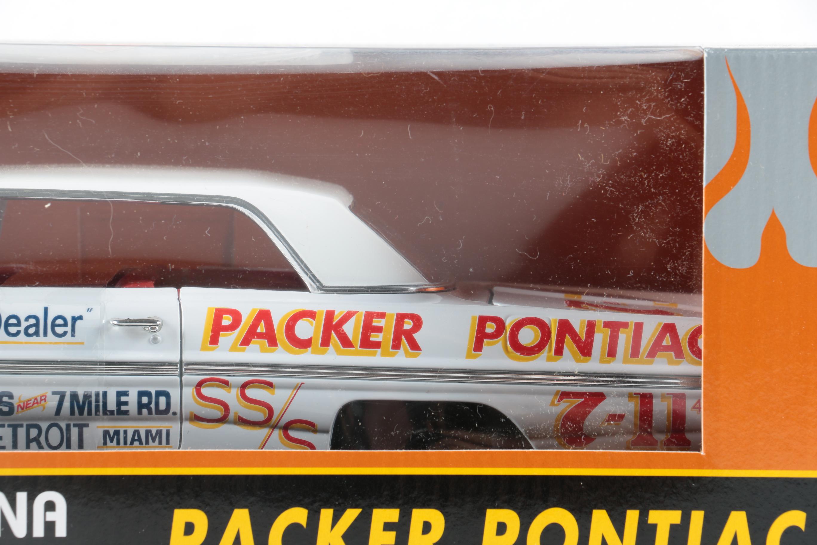 Limited Edition Die Cast Metal Replica of a 1962 Catalina Packer Pontiac