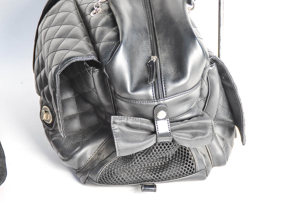 Kwigy Bo Quilted Pet Carrier