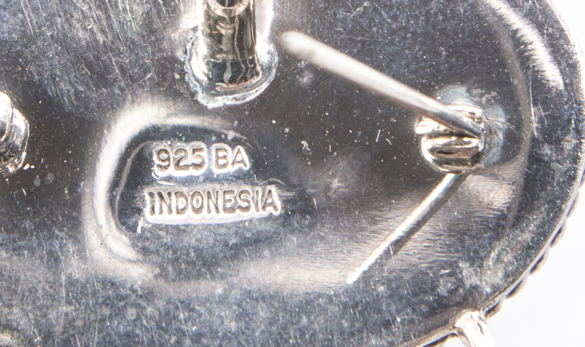 Sterling Silver Necklaces and Suarti Stone Brooch Pendant