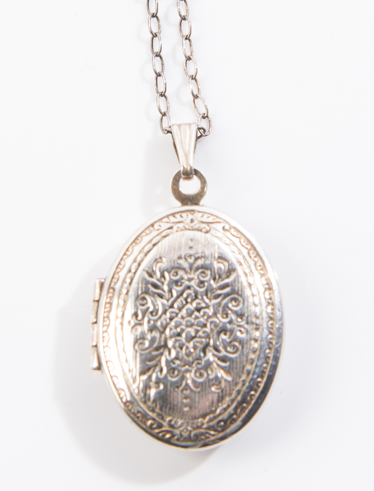 Sterling Silver Necklaces and Suarti Stone Brooch Pendant