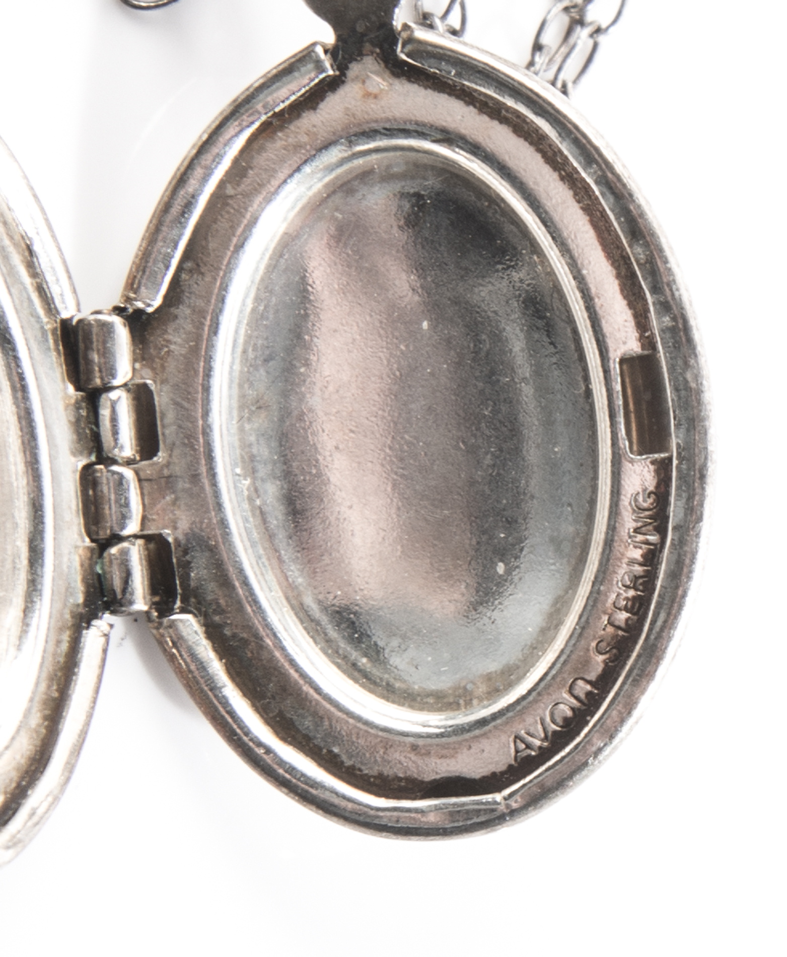 Sterling Silver Necklaces and Suarti Stone Brooch Pendant