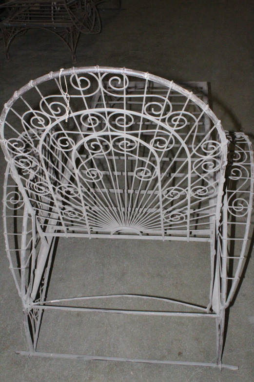 Set of Two Metal Patio Lounge Chairs