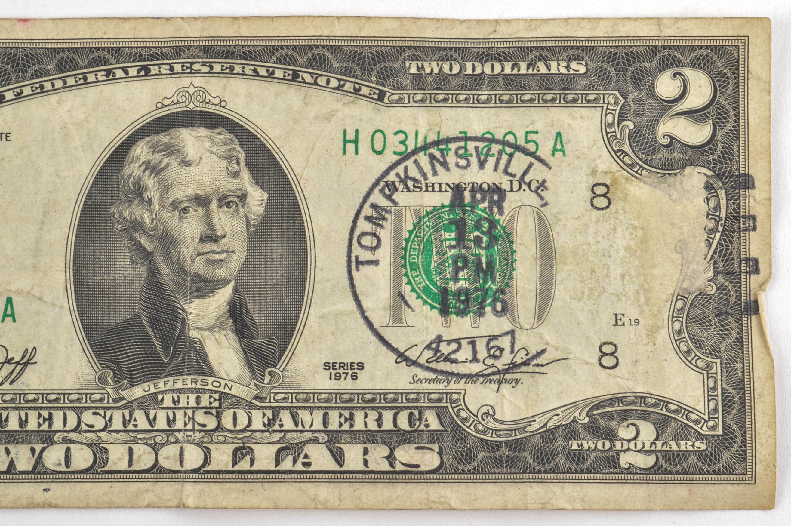 Seven 1976 United States $2 Federal Reserve Notes