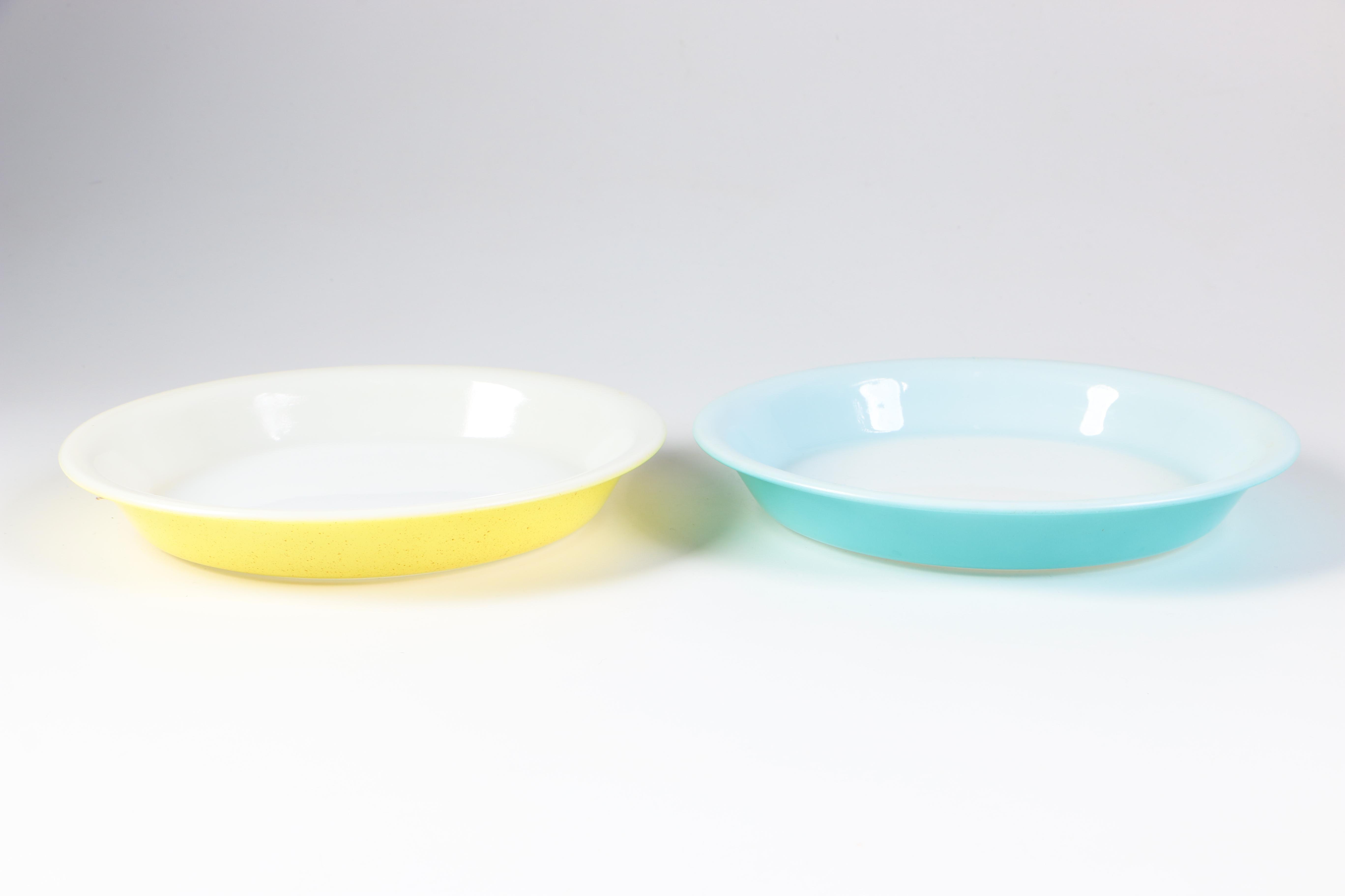 Vintage Pyrex Dishes