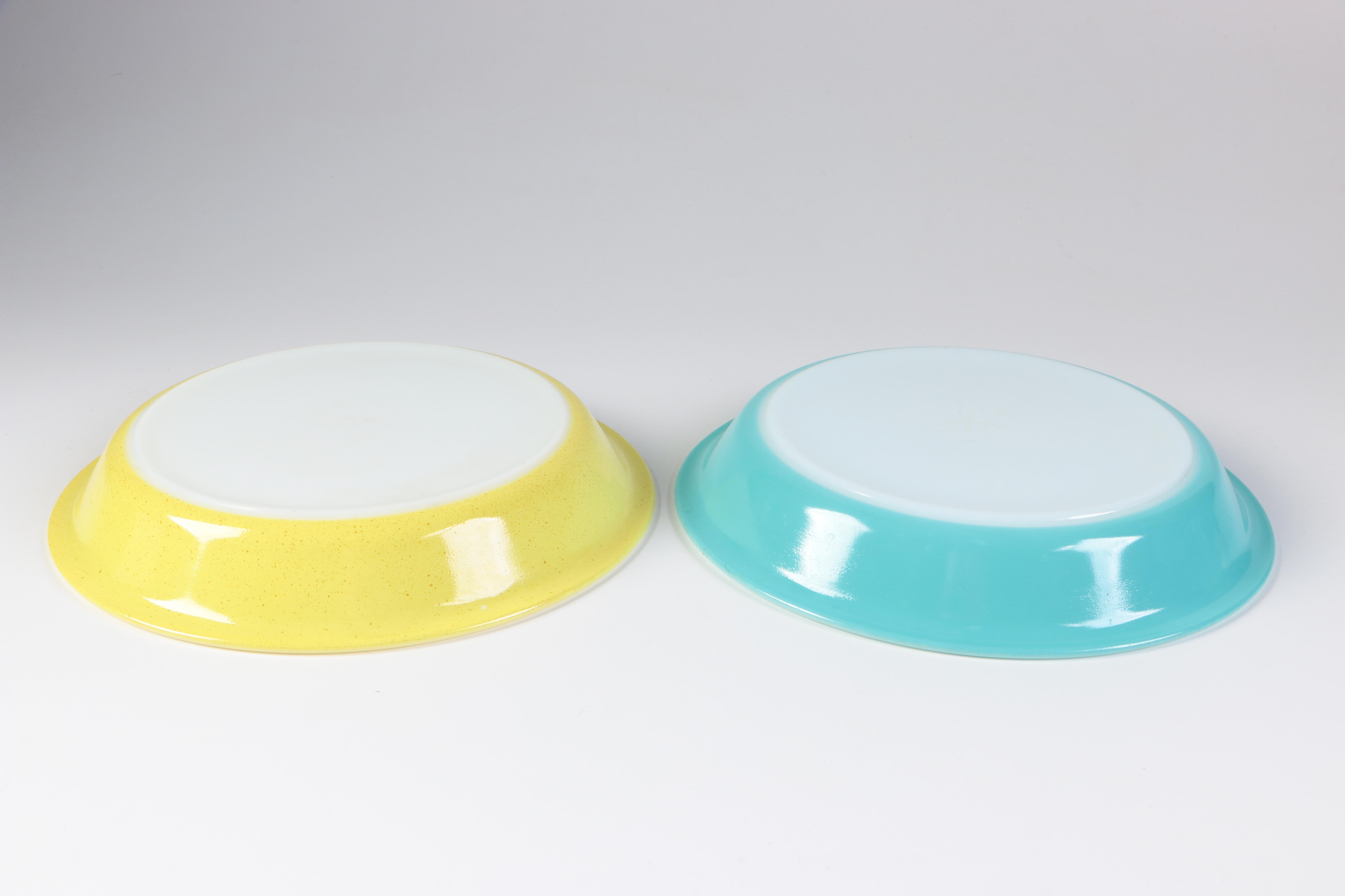 Vintage Pyrex Dishes