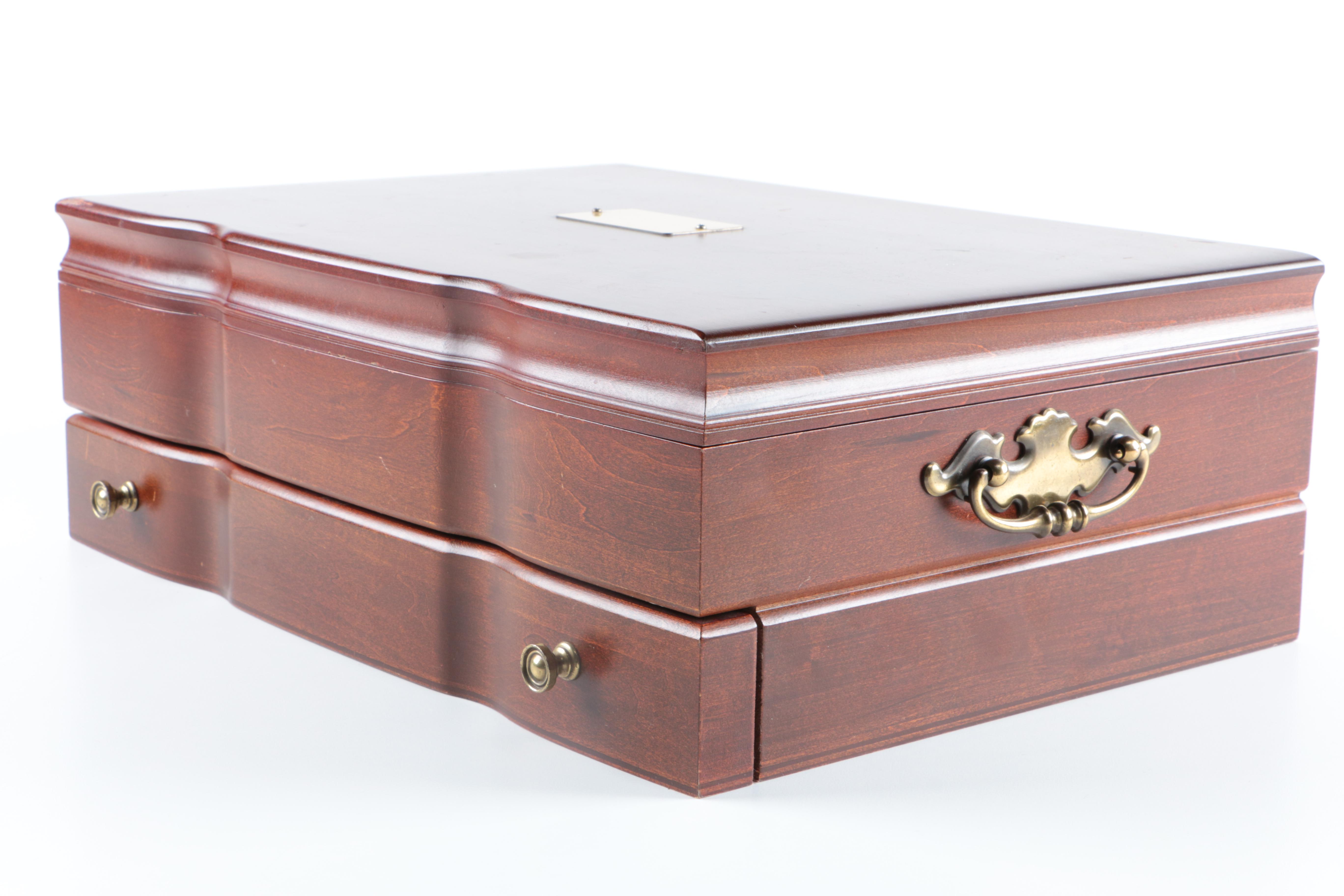 Oneida Community Tudor Plate "Elaine" Silver Plated Flatware Set