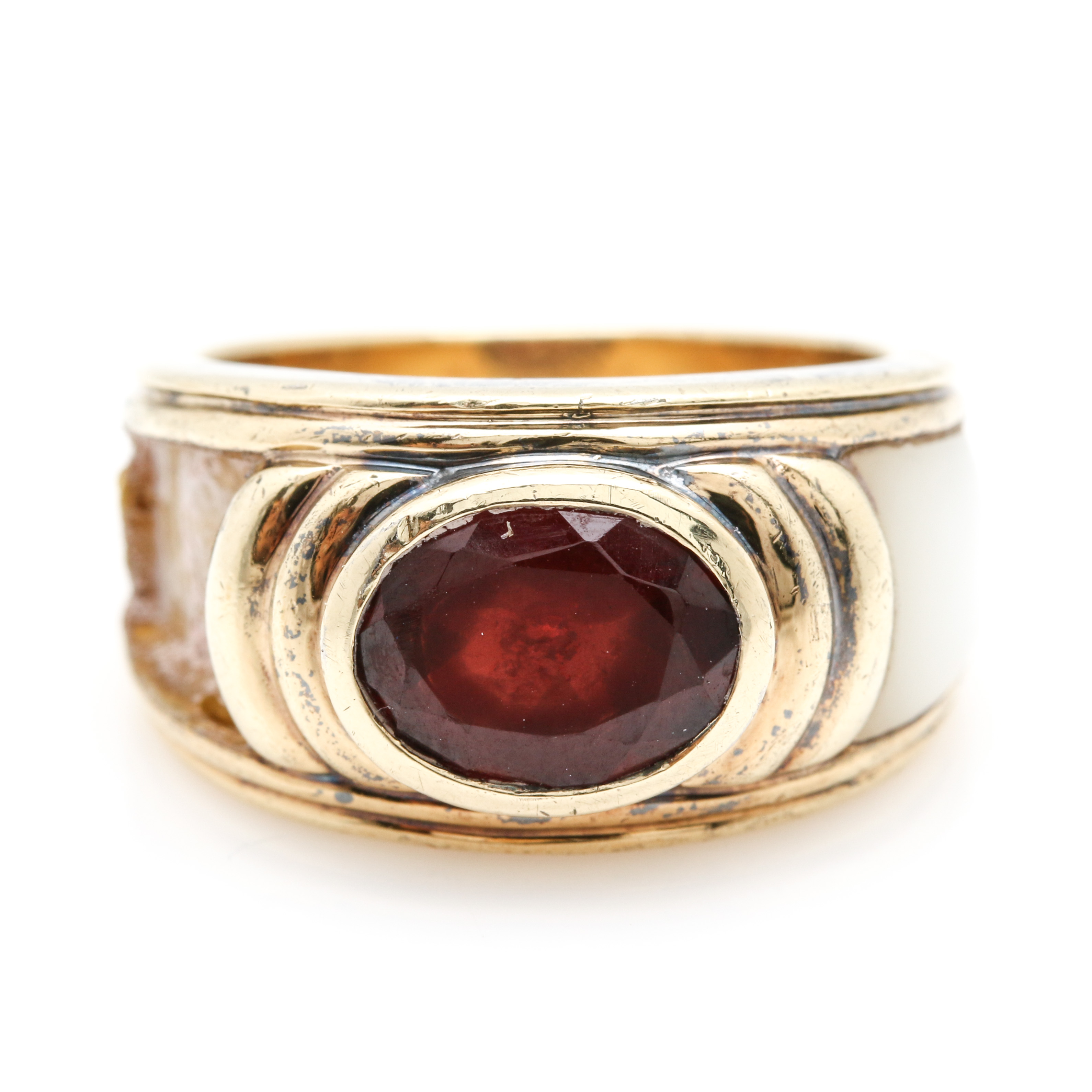 Sterling Silver Garnet and Mother of Pearl Ring