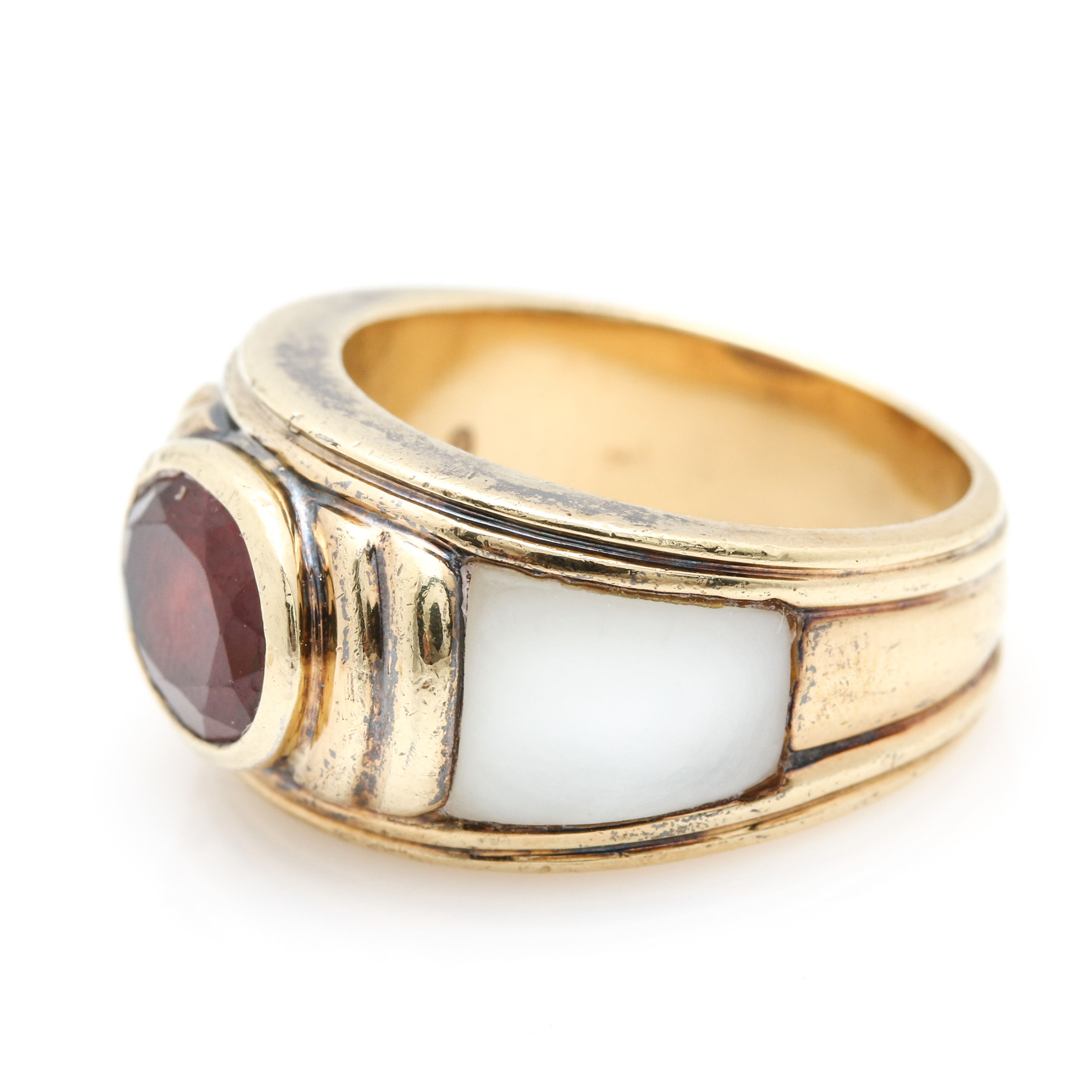 Sterling Silver Garnet and Mother of Pearl Ring