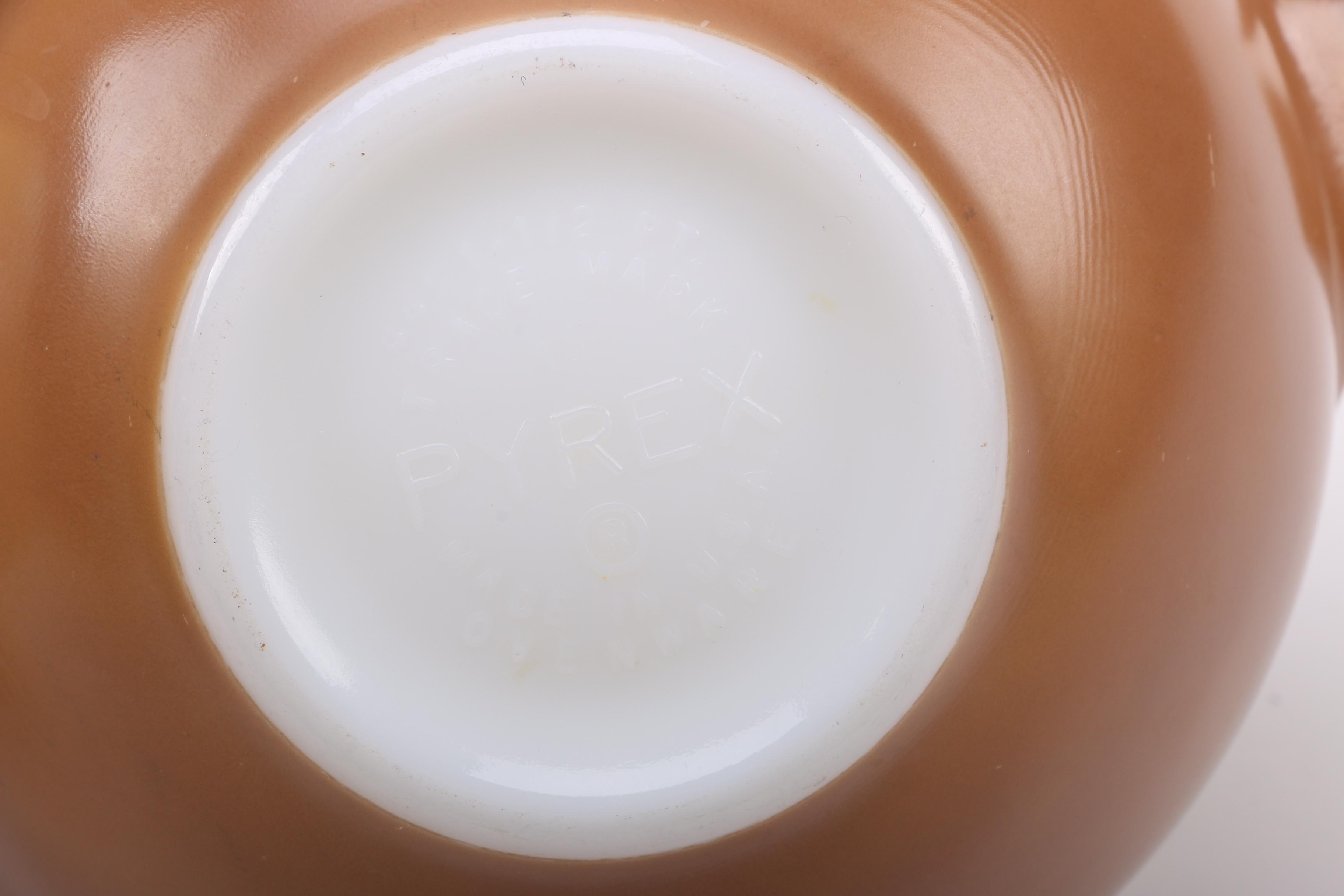 Pyrex Casserole Dishes and Bowls