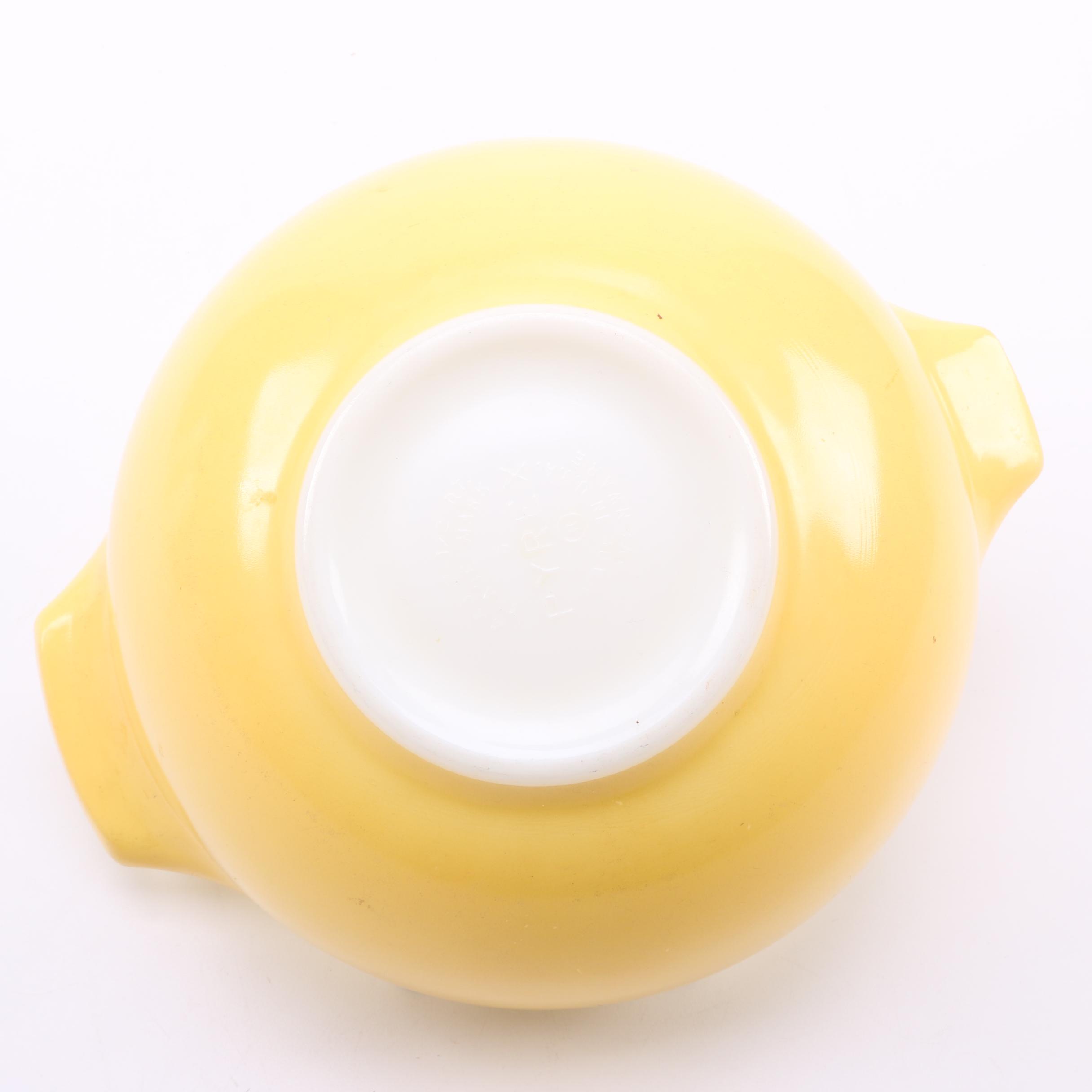 Pyrex Casserole Dishes and Bowls