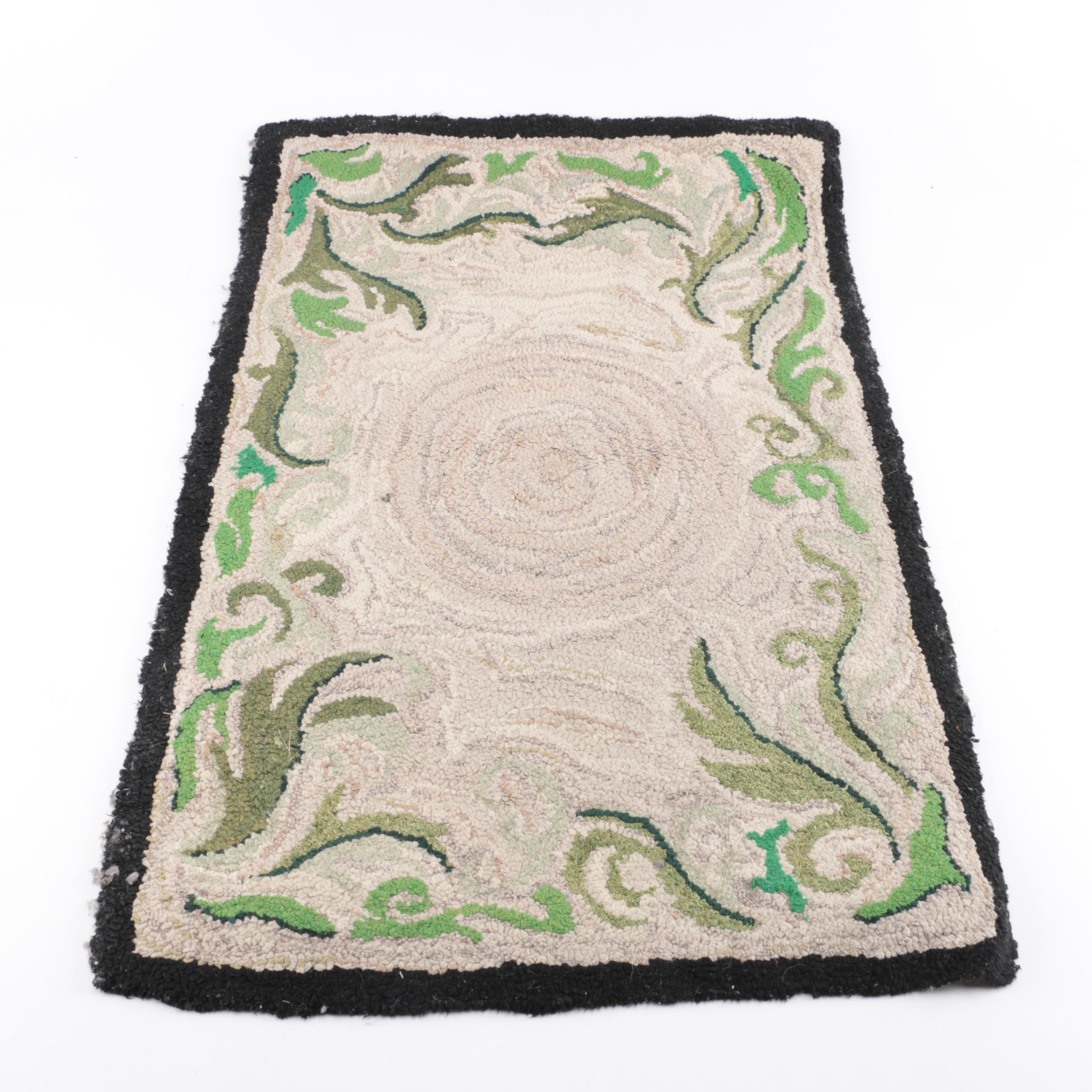 Hooked Floral Accent Rug