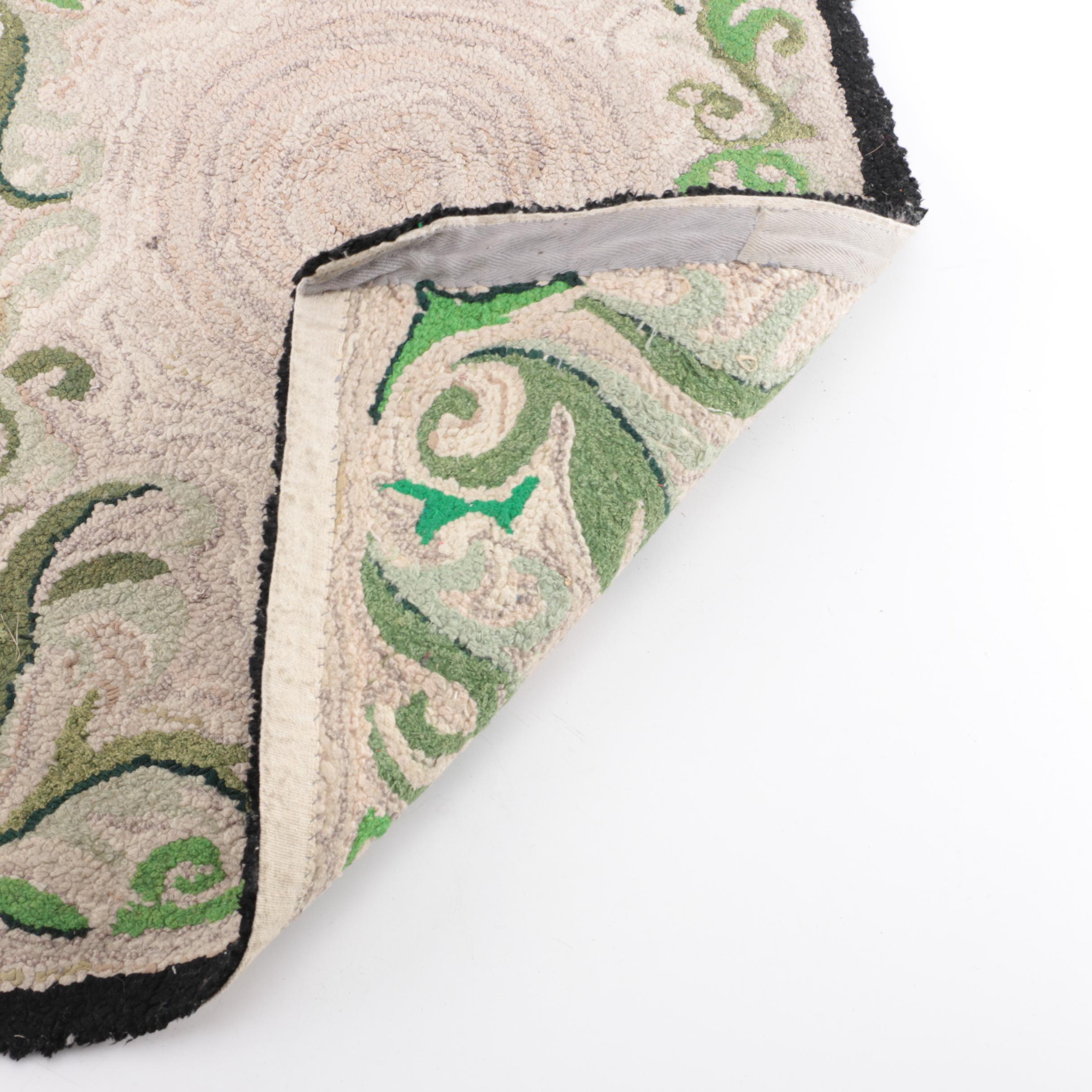 Hooked Floral Accent Rug