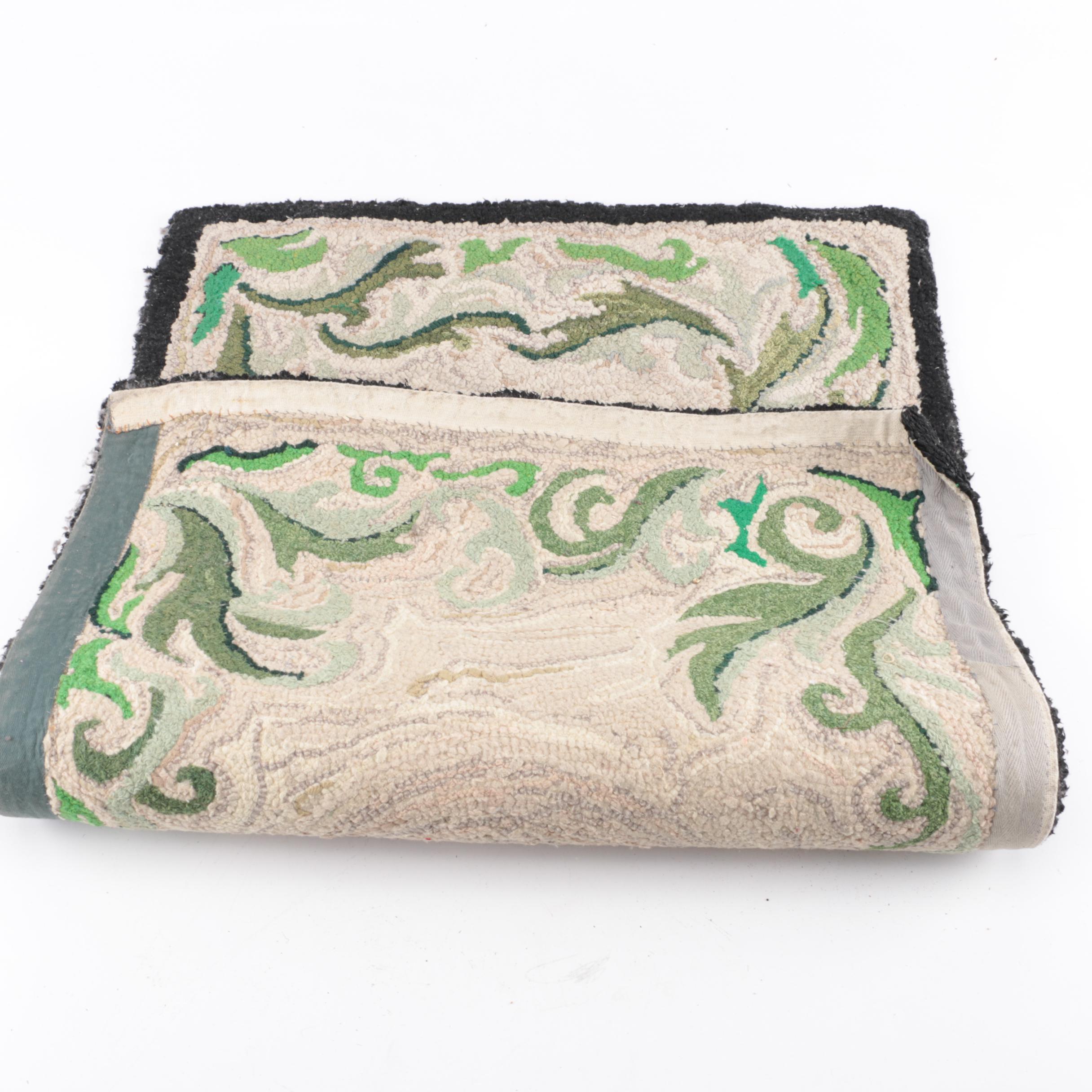 Hooked Floral Accent Rug