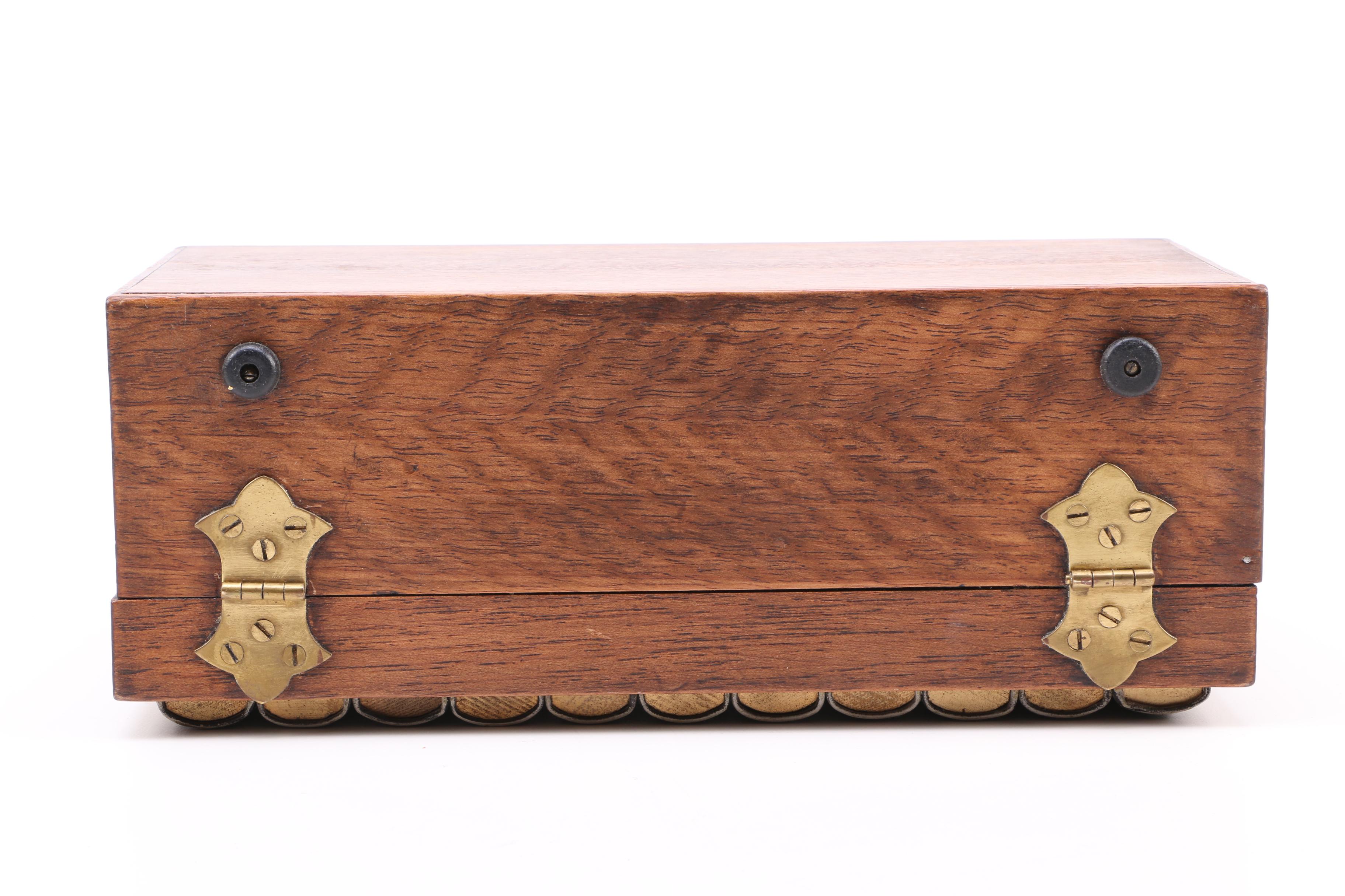 Vintage The Elaine Shop Wooden Case Handbag