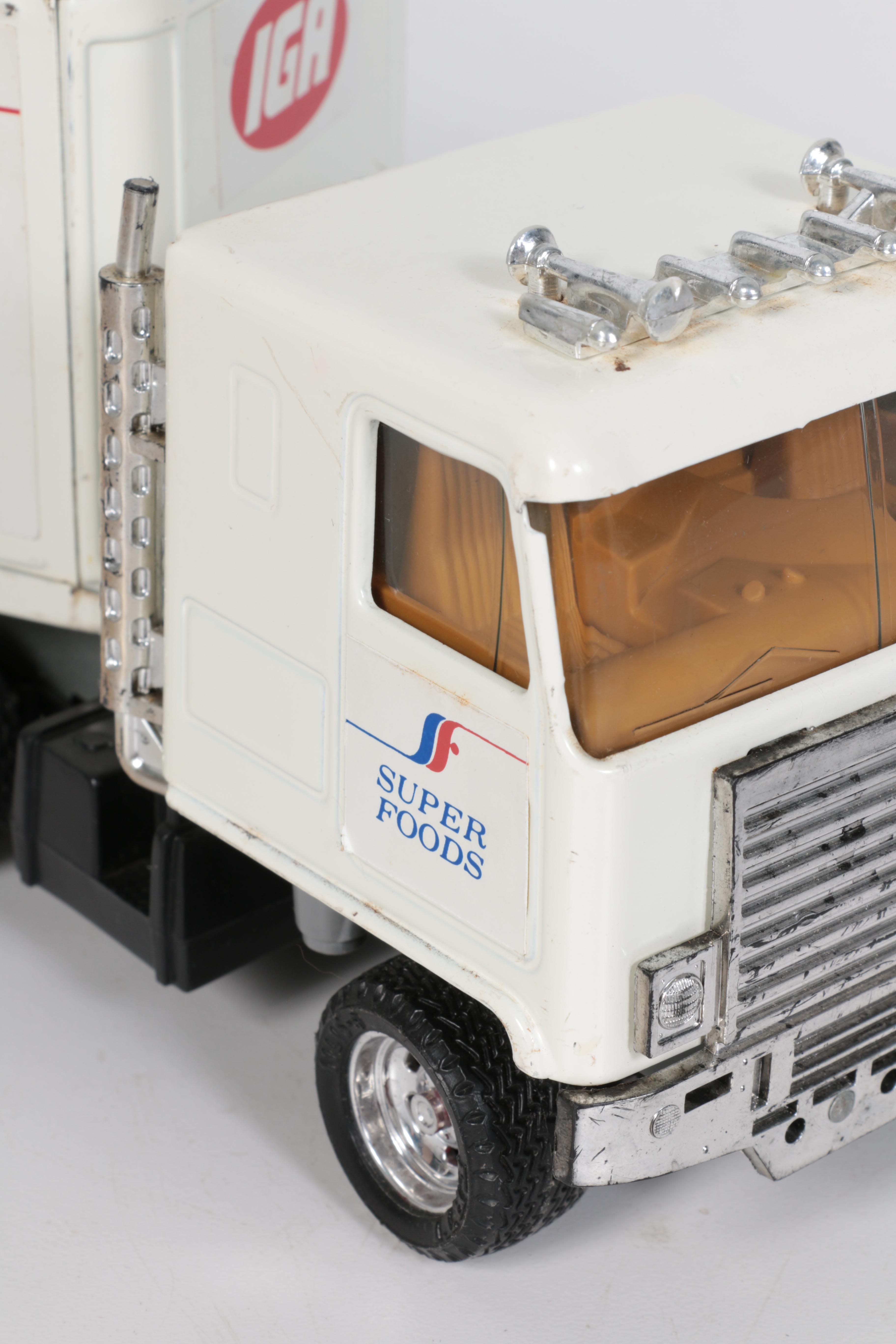 ERTL and Nylint Die-Cast Semi-Trucks and Trailers