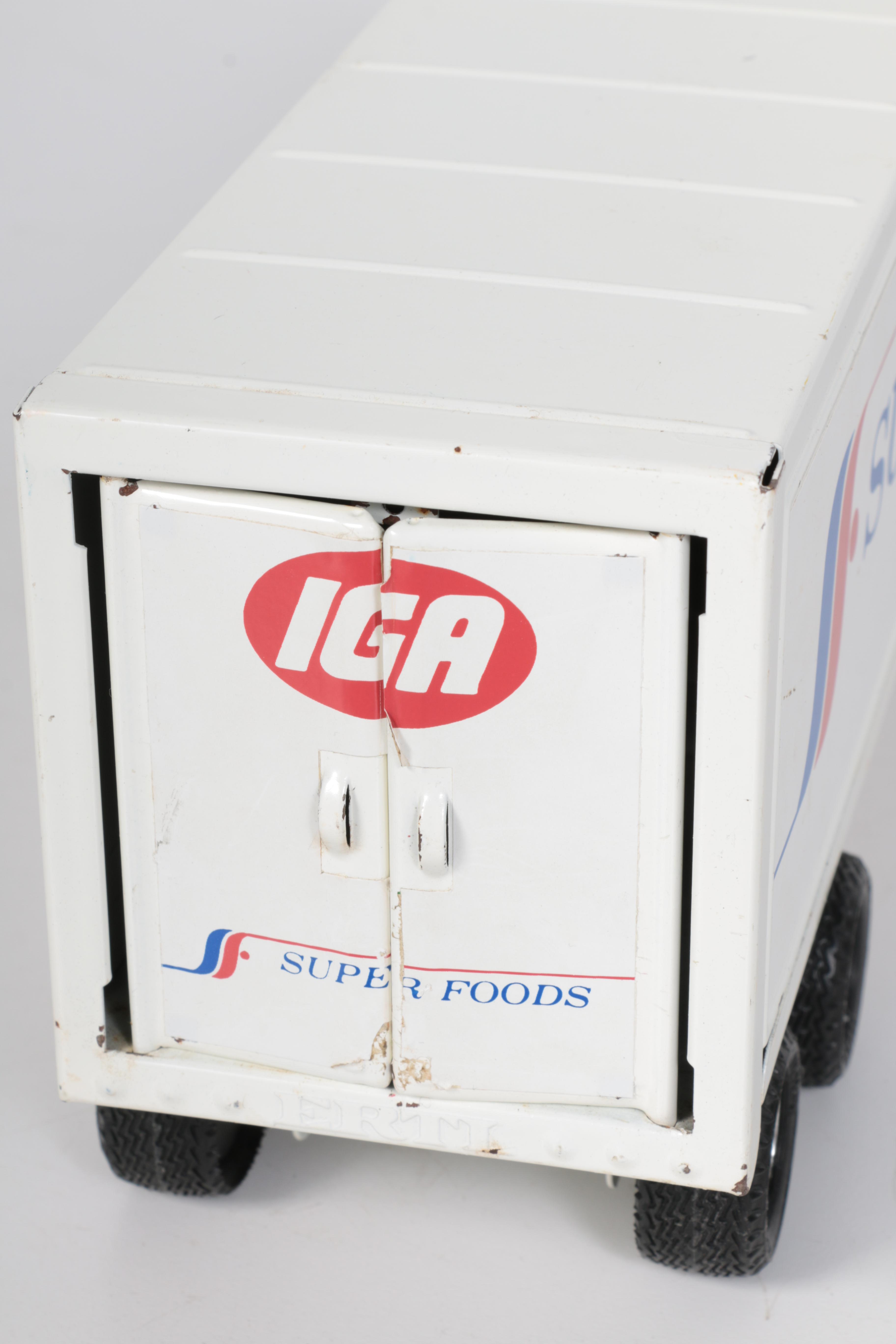 ERTL and Nylint Die-Cast Semi-Trucks and Trailers