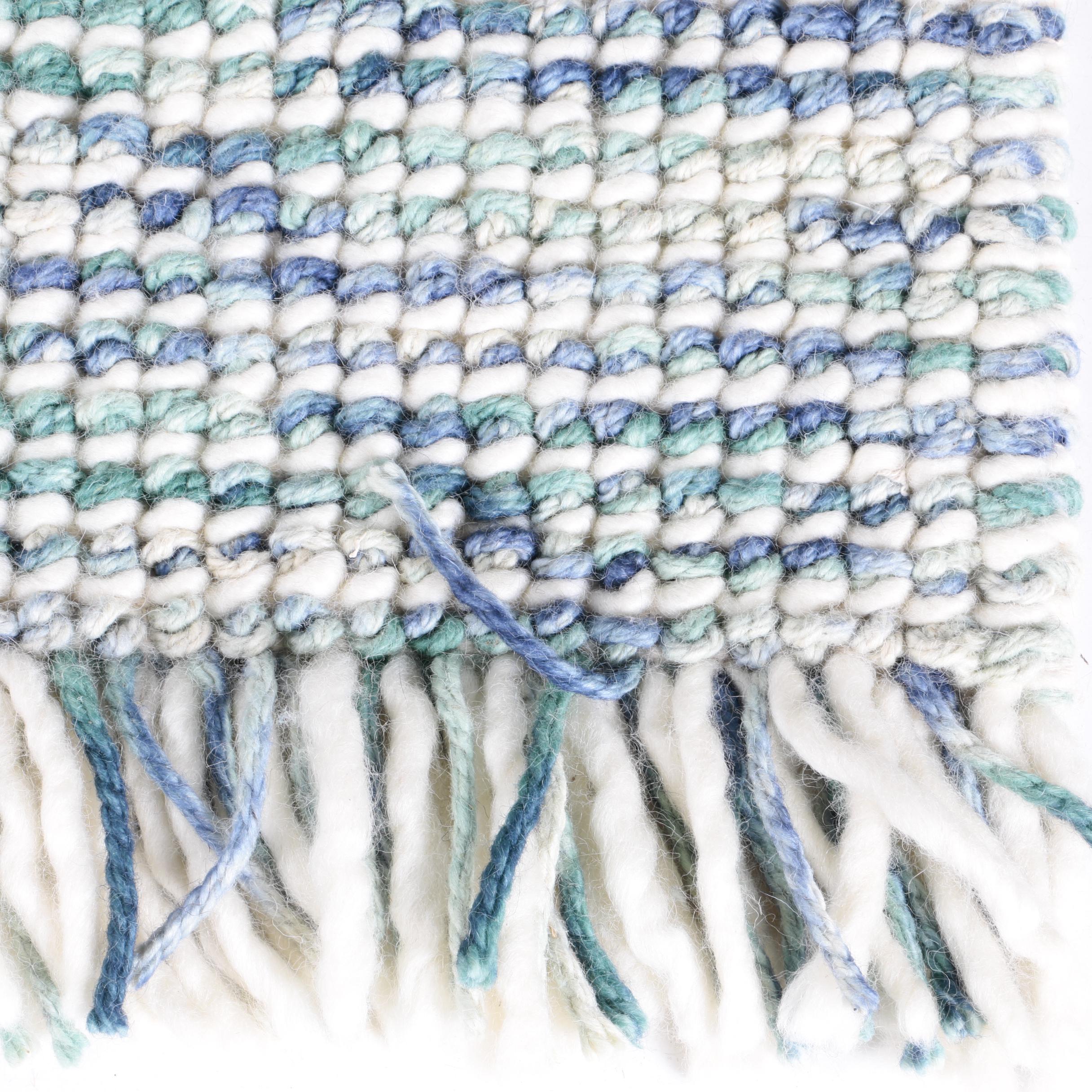 Handwoven Looped-Yarn Area Rug in Ocean Colors