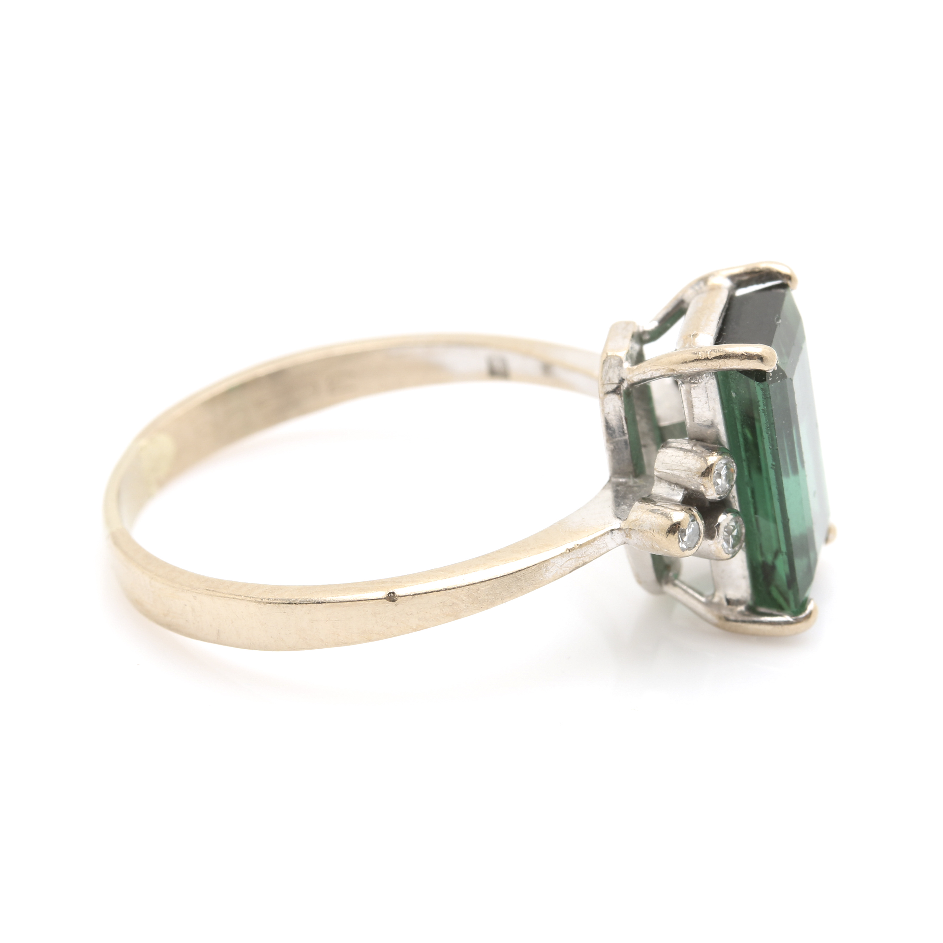 18K Two Tone Gold Diamond and Tourmaline Ring